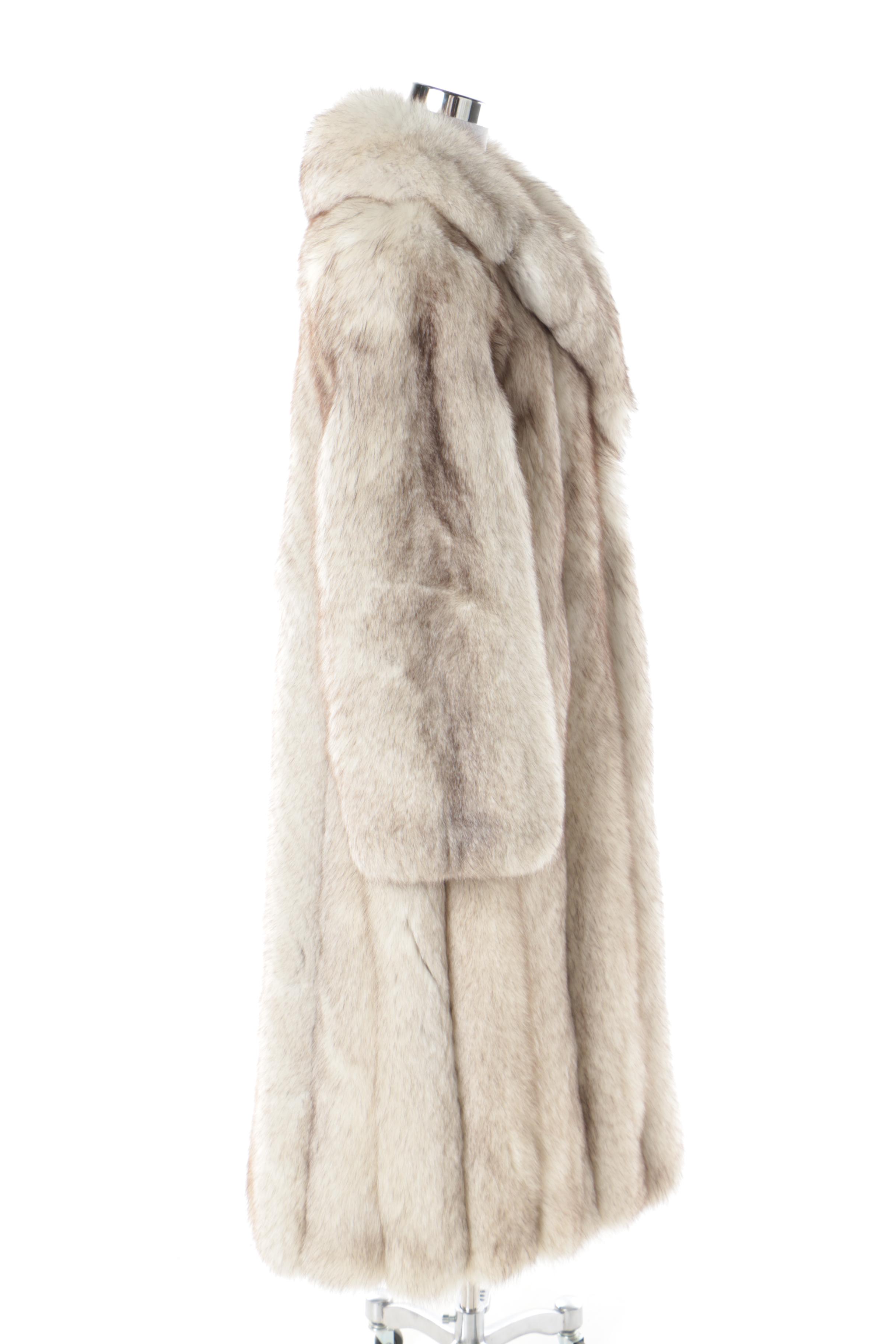 Women's Vintage Anchorage Fur Factory Blue Fox Fur Coat and Vincent + Bill Hat