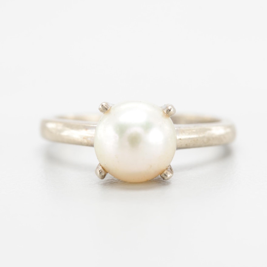 14K White Gold Cultured Pearl Ring