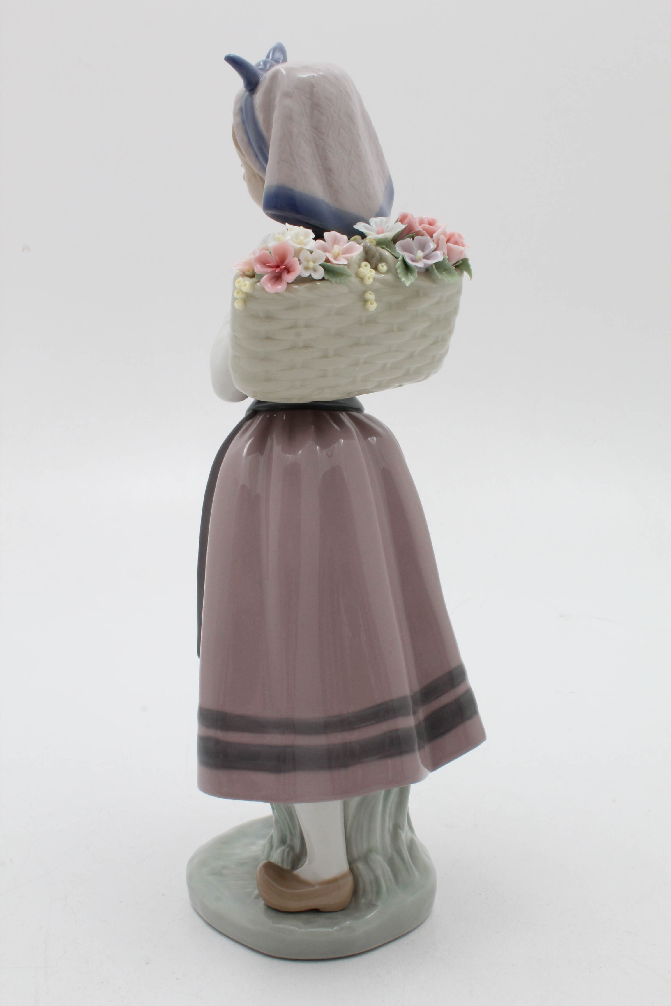 Lladró Hand-Painted Porcelain Figurine of Girl with Flower Basket