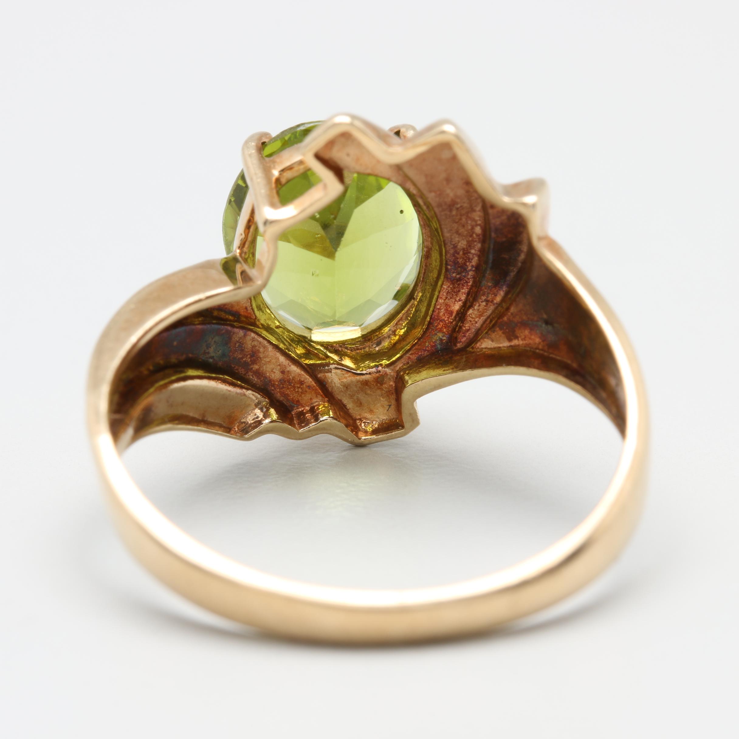 10K Yellow Gold Peridot Ring