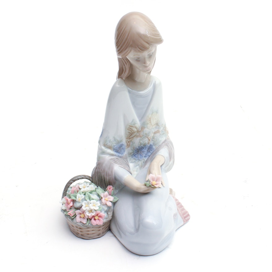 Lladró Retired "Flower Song" Figurine