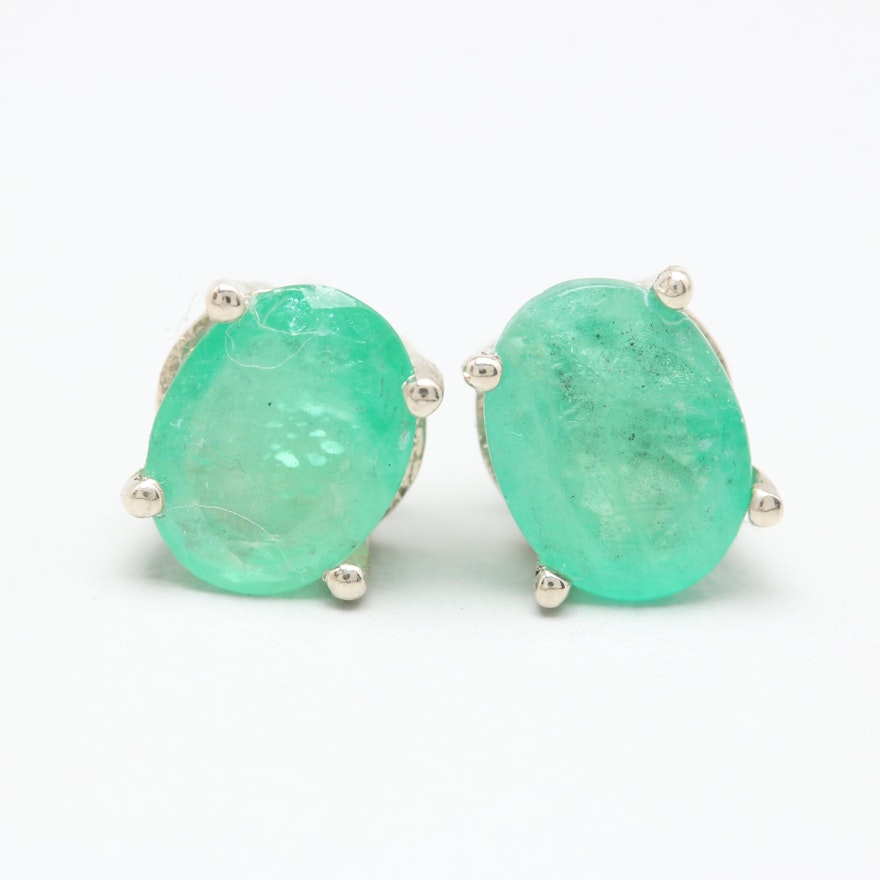 14K White Gold Emerald Stud Earrings