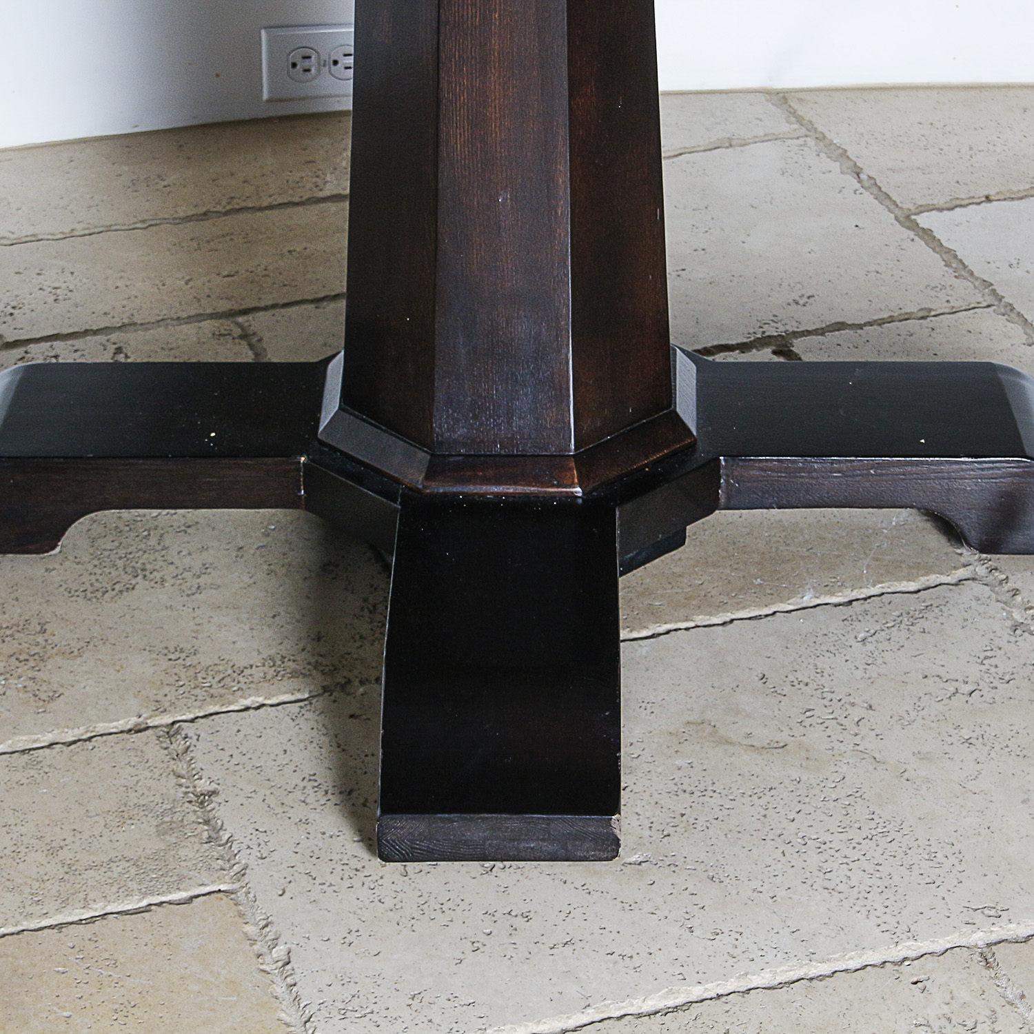 Circular Dining Table with Extension Leaves