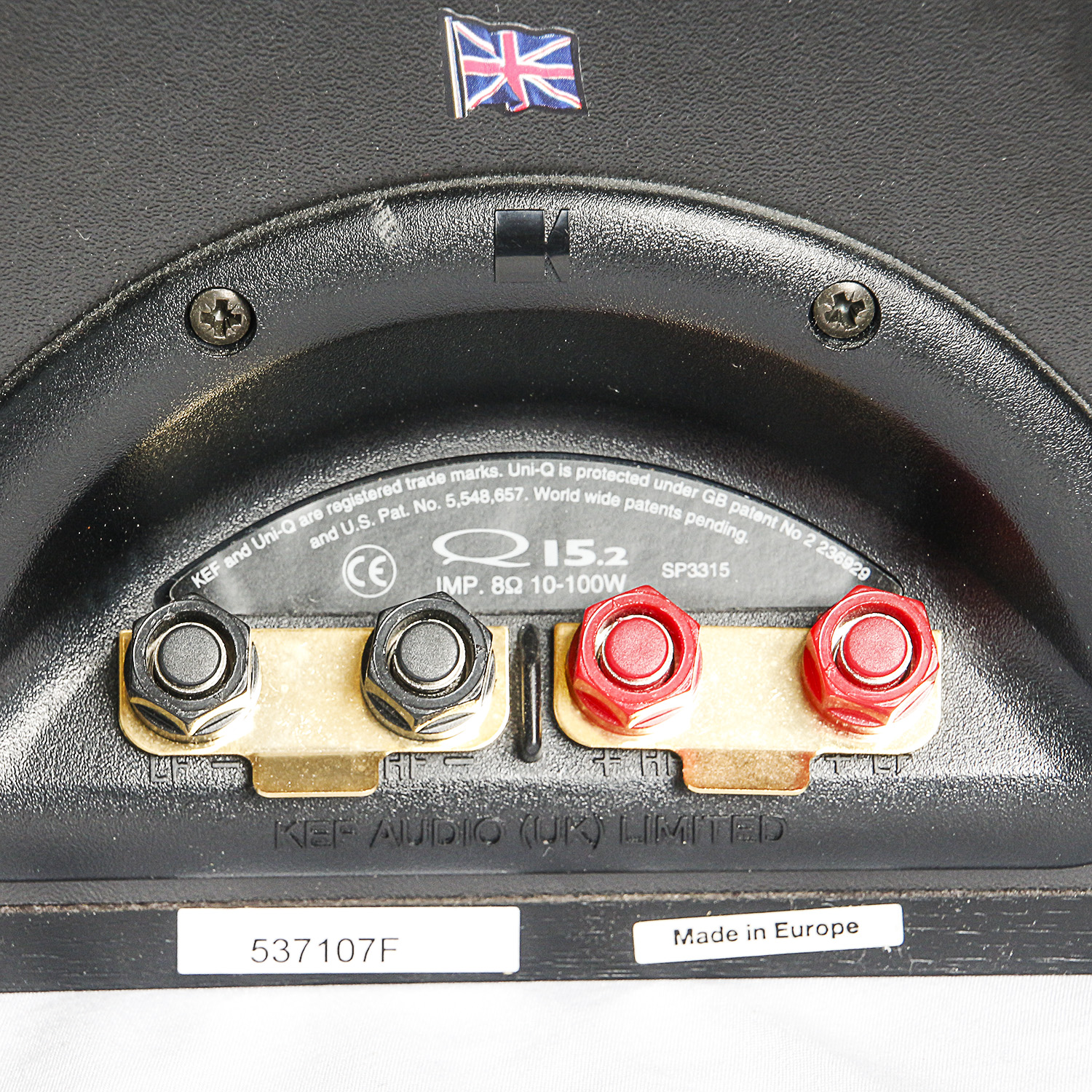 KEF Q15.2 Speakers and Q95C Center Channel Speaker with Plateau Stands