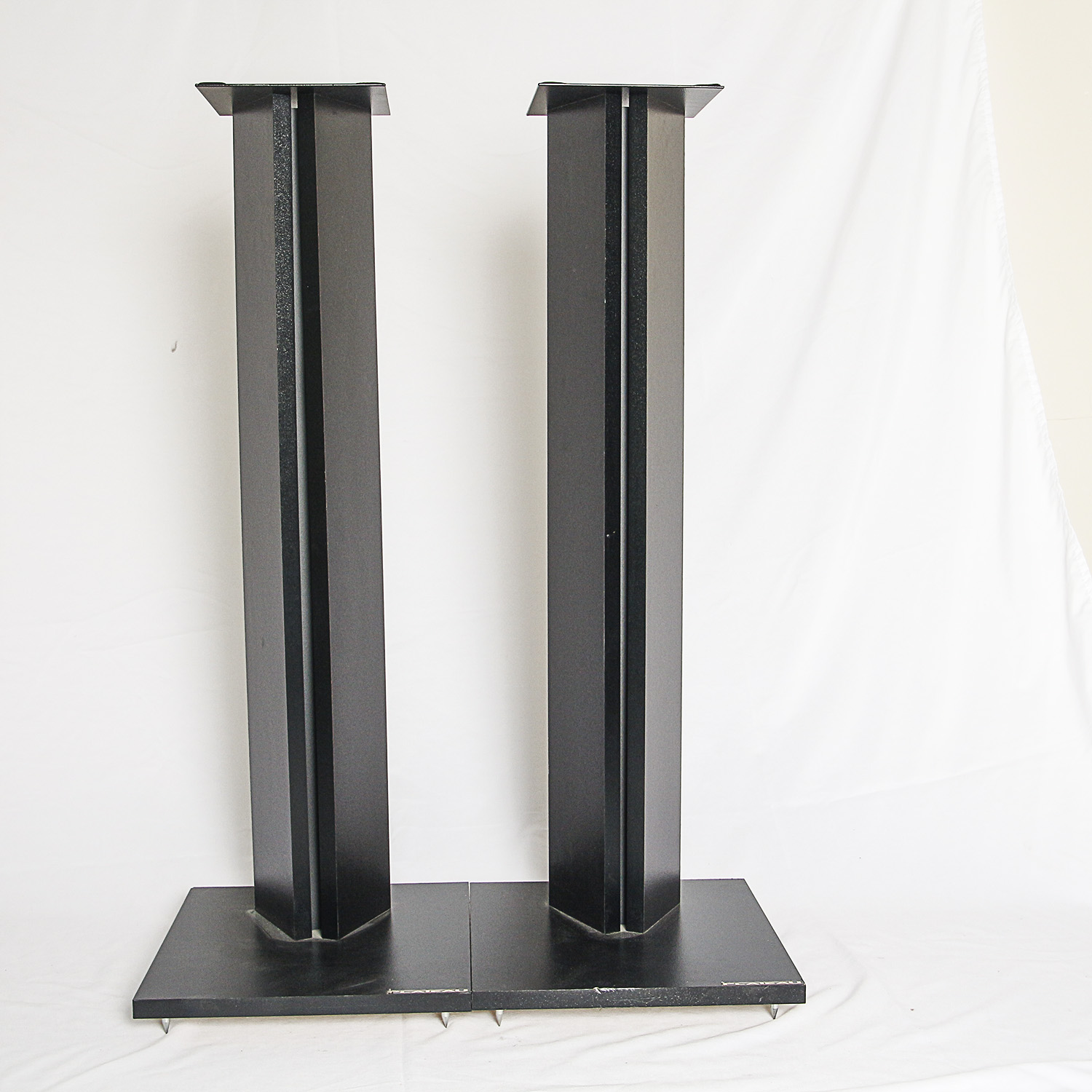 KEF Q15.2 Speakers and Q95C Center Channel Speaker with Plateau Stands