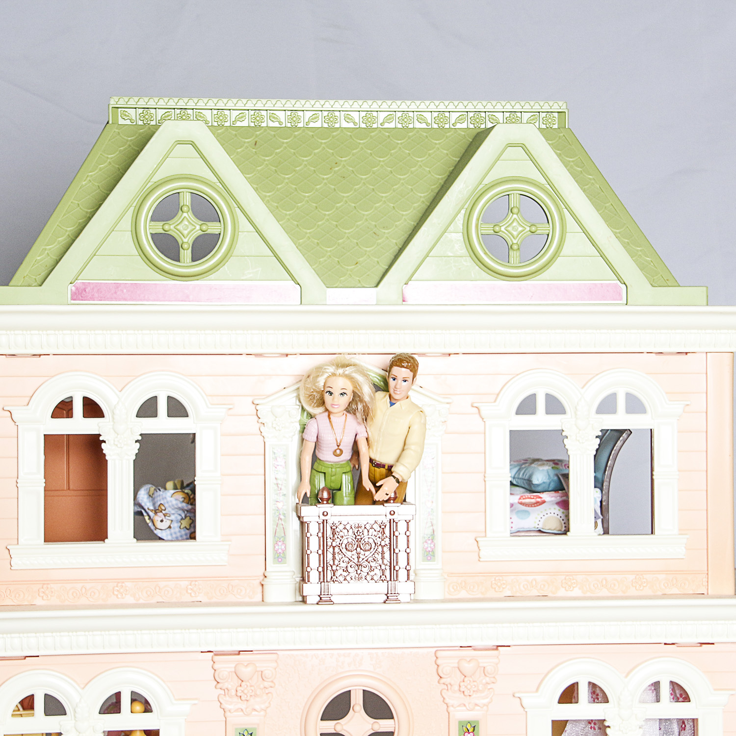 Fisher-Price "Loving Family" Victorian Dollhouse
