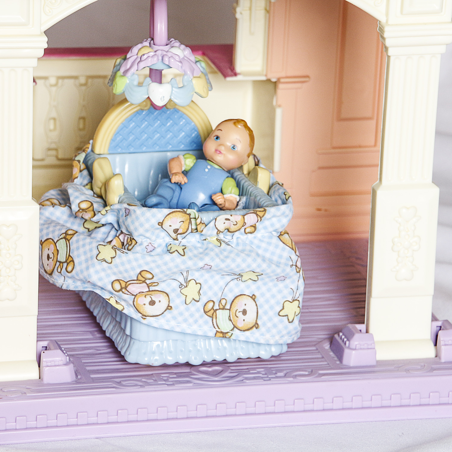 Fisher-Price "Loving Family" Victorian Dollhouse