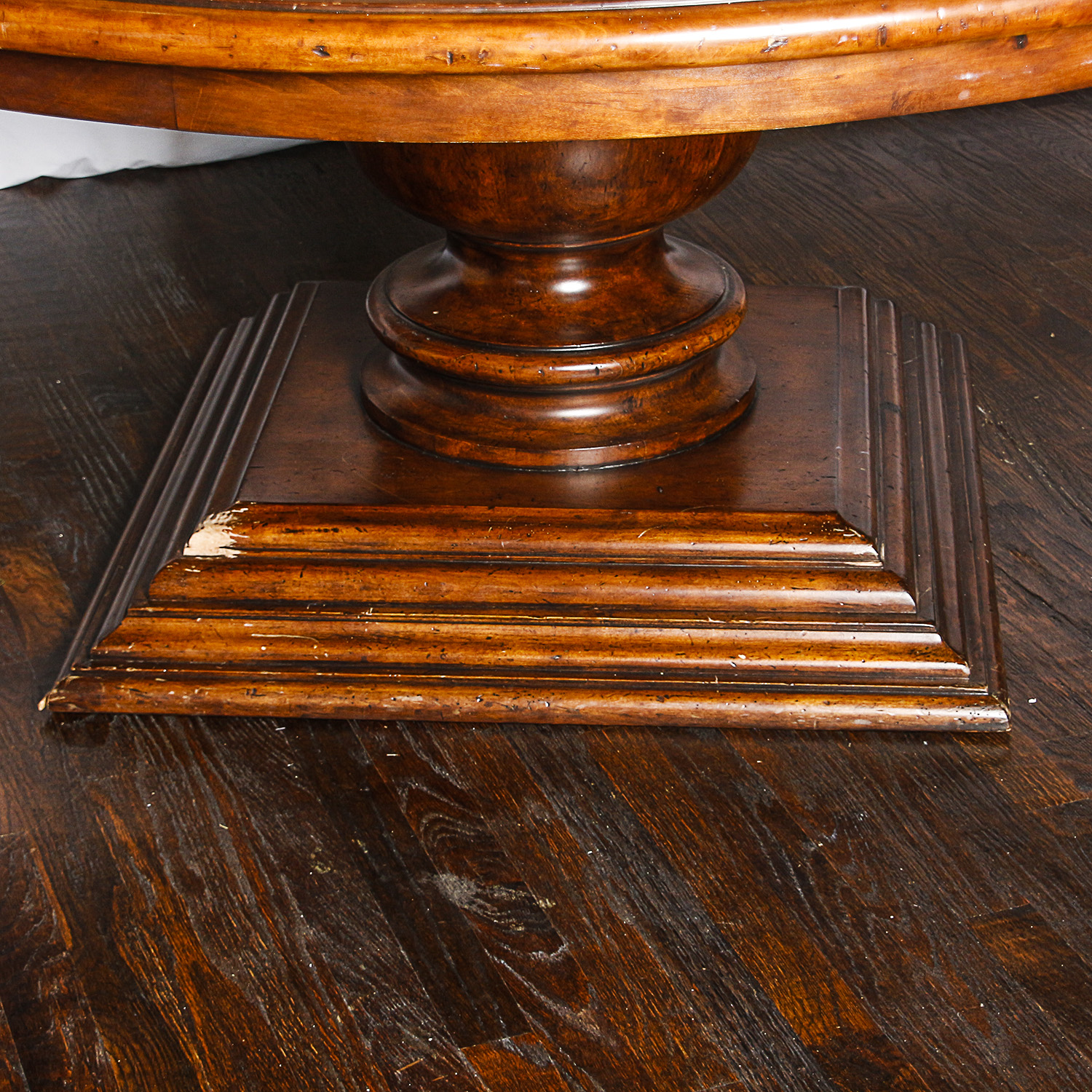 Round Pedestal Dining Table with Built-In Lazy Susan