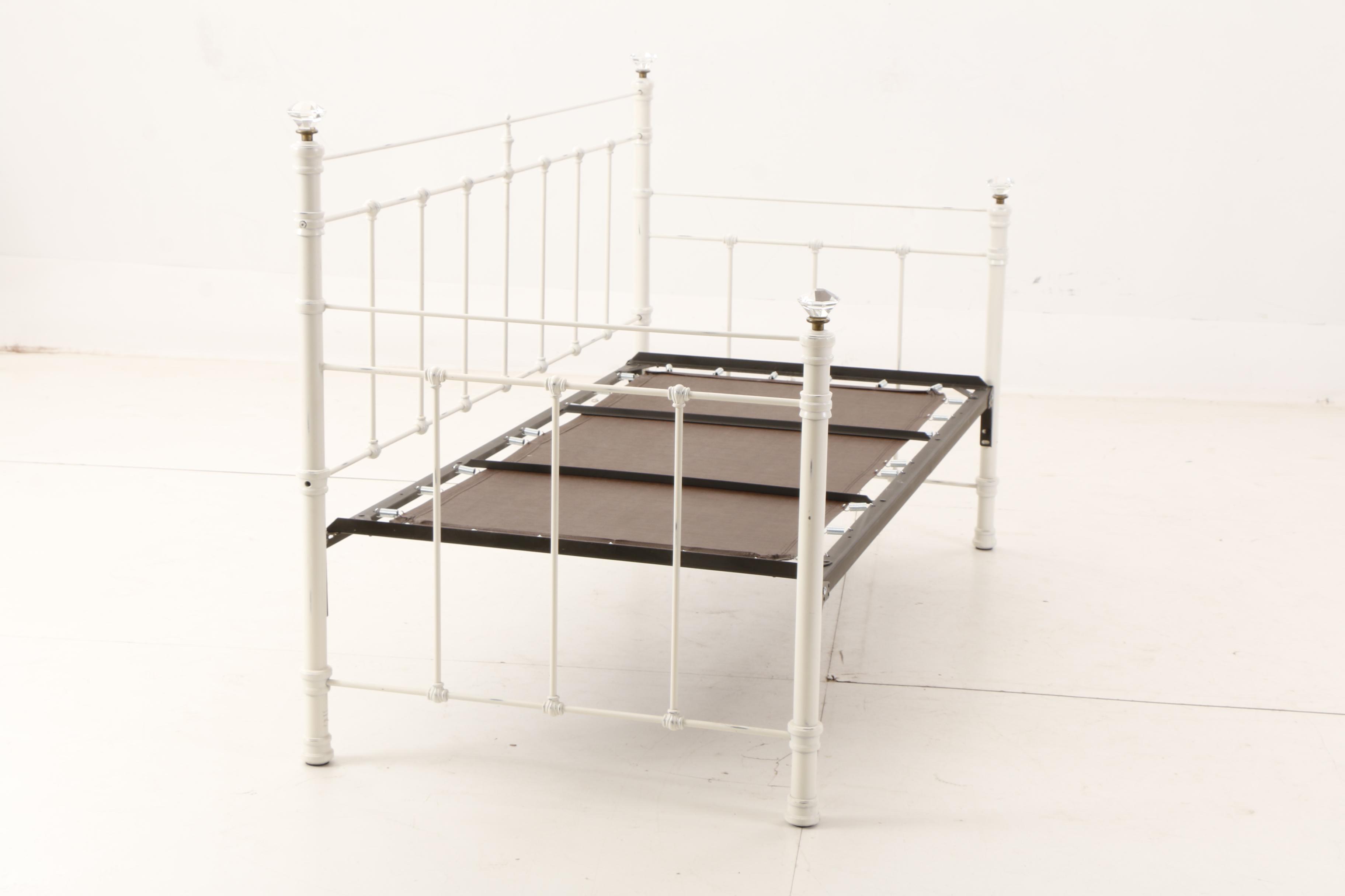 Contemporary Day Bed