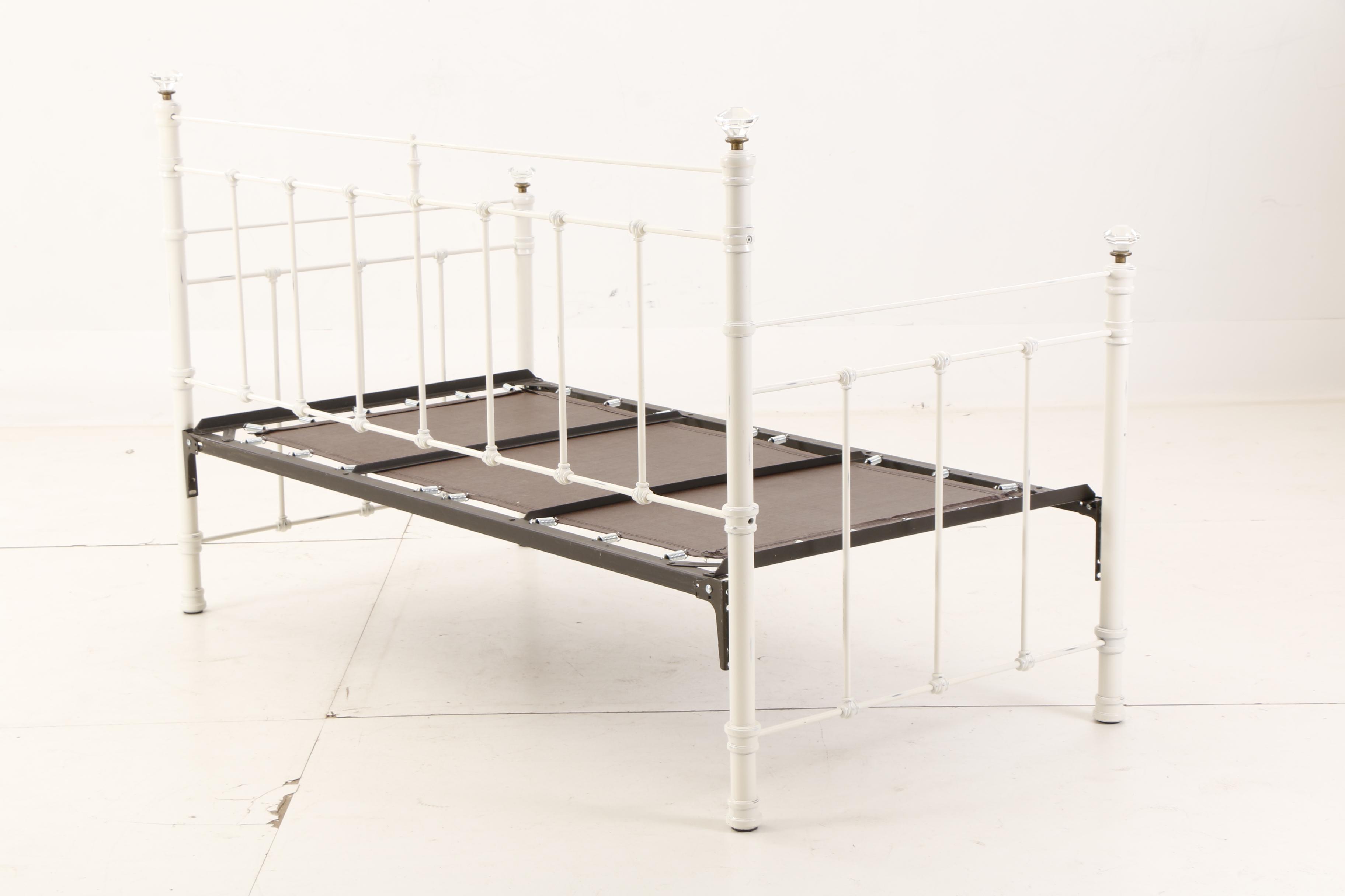 Contemporary Day Bed