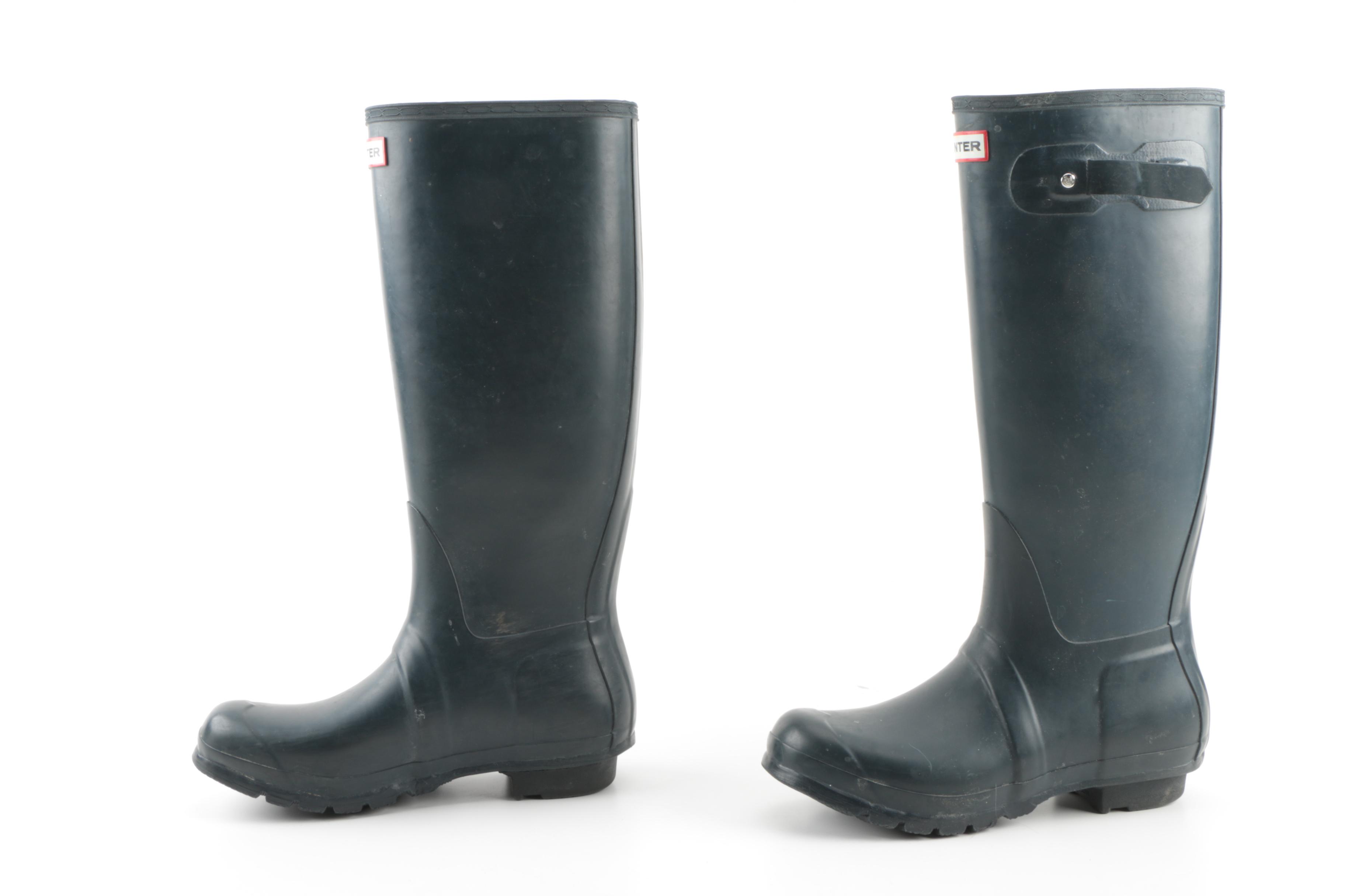 Hunter Navy Blue Original Tall Rain Boots with Boot Socks