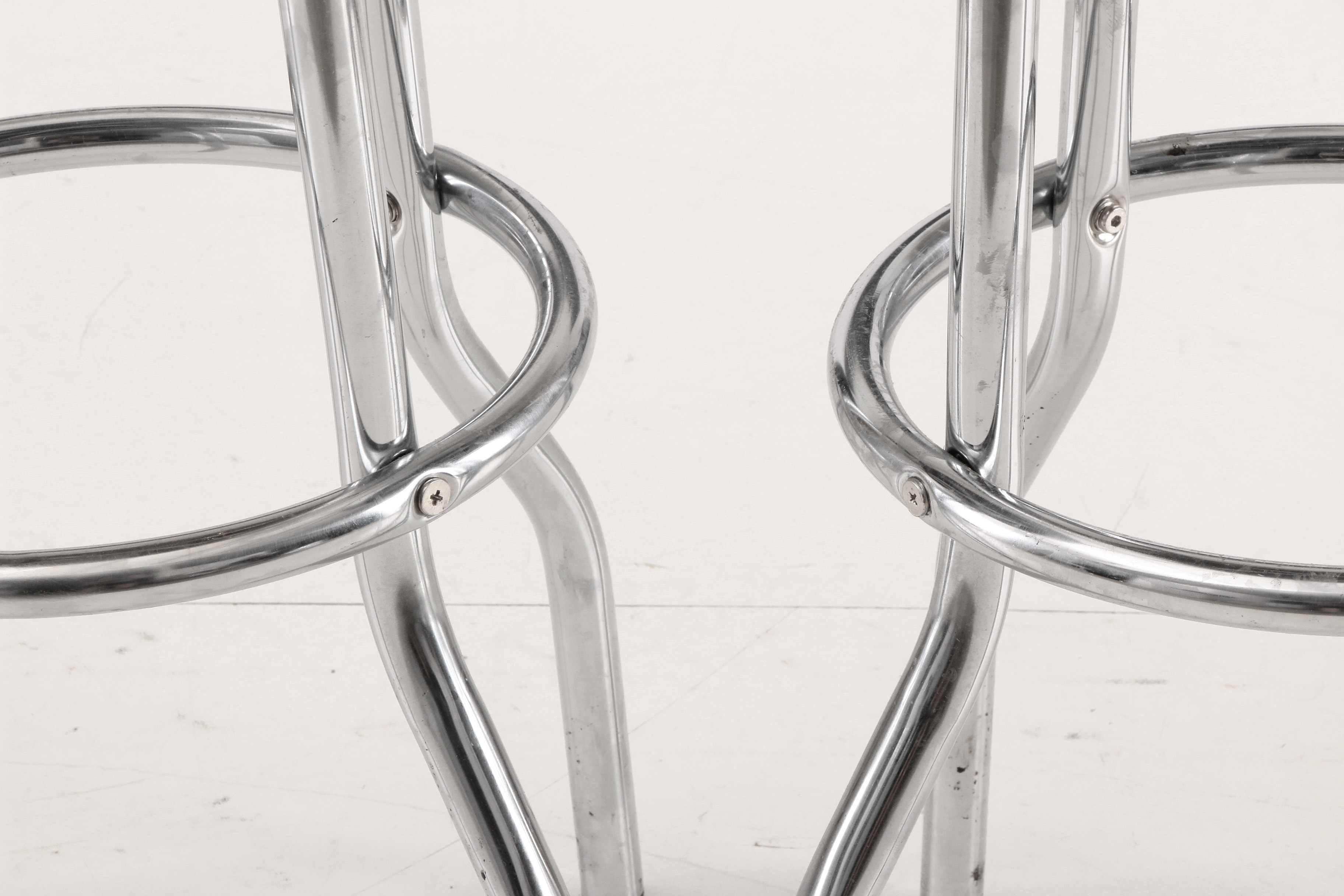 Retro Chrome High Top Table with Swivel Stools