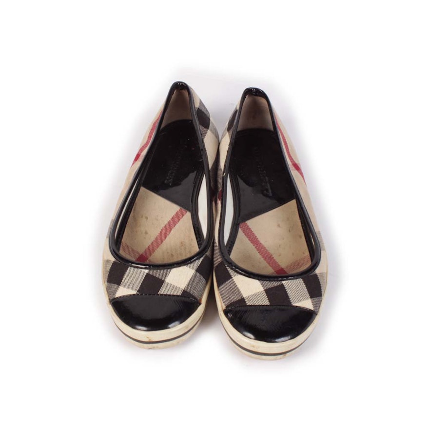 Burberry Slip-On Canvas Sneakers Trimmed in Black Patent Leather