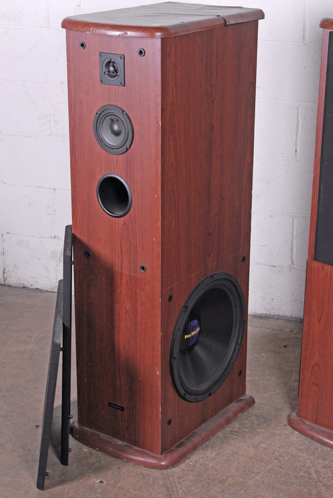 Techwood Pro Studio S6C Tower Speakers