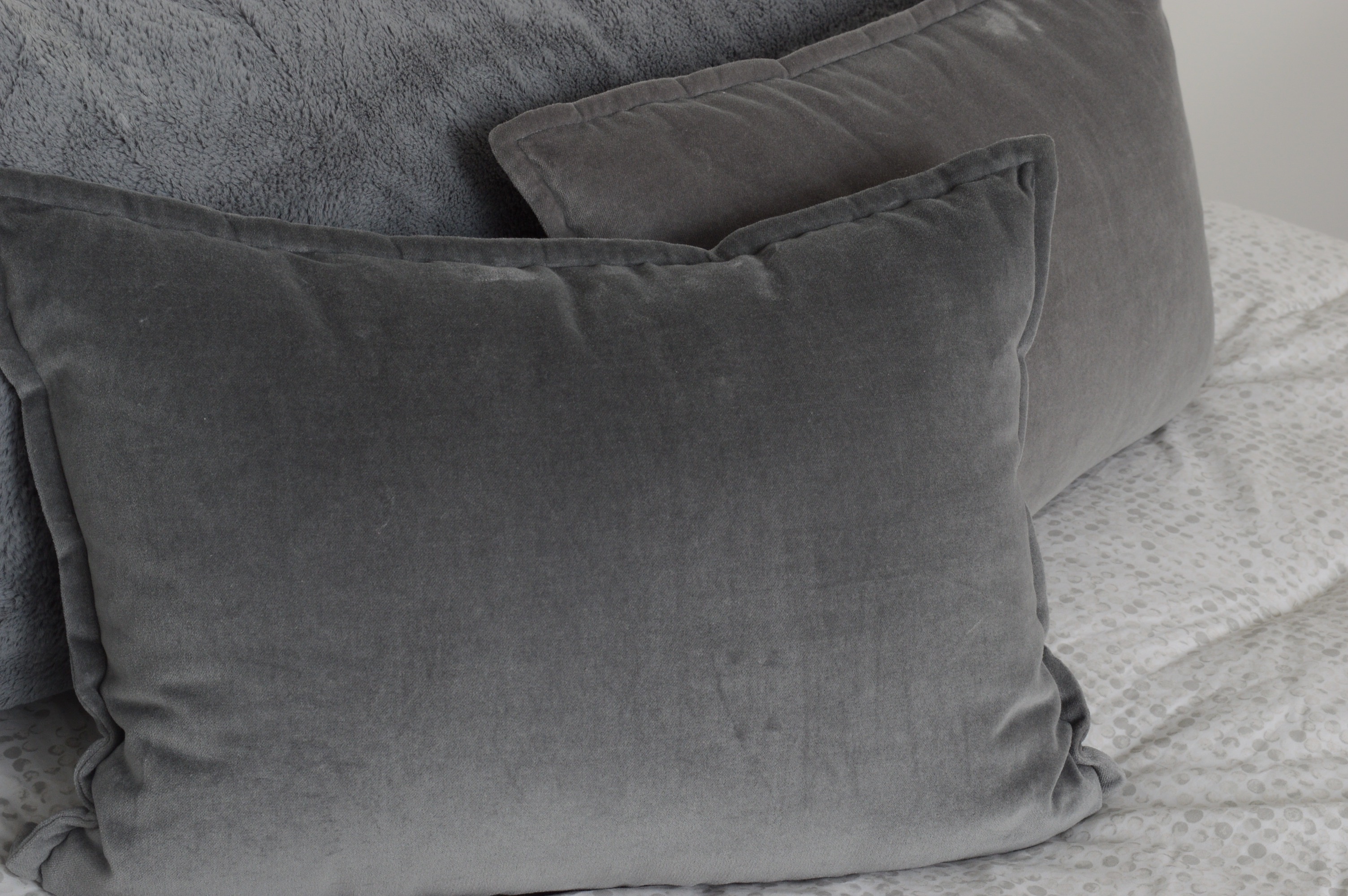 Queen Size Bed Frame with Sleep Number 300 Mattress and Bedding