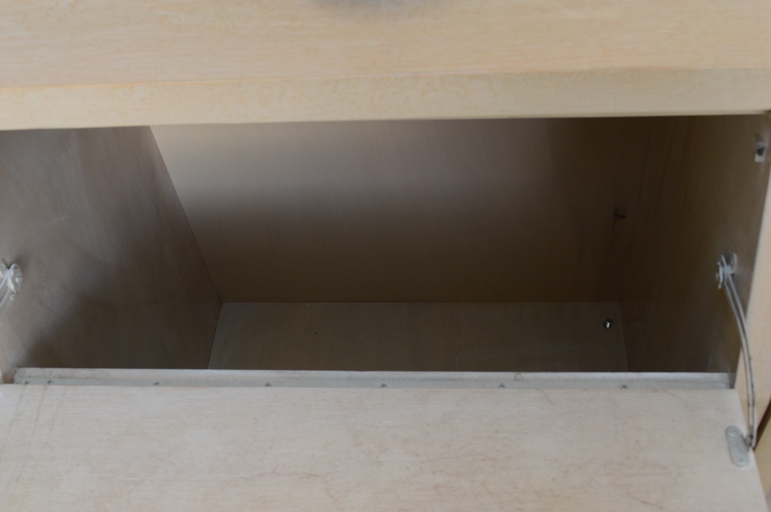 Vintage Five Piece Henredon Bedroom Set (California King Size)