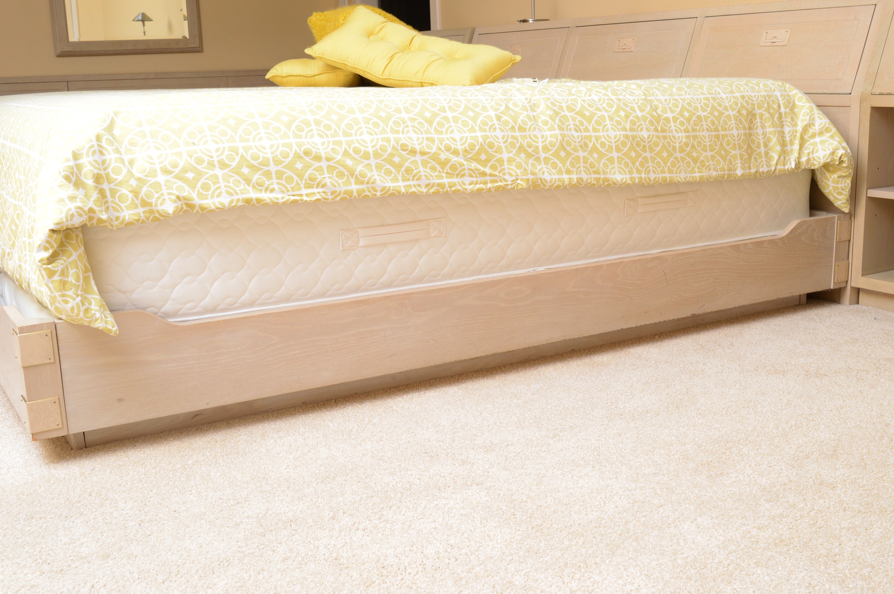 Vintage Five Piece Henredon Bedroom Set (California King Size)