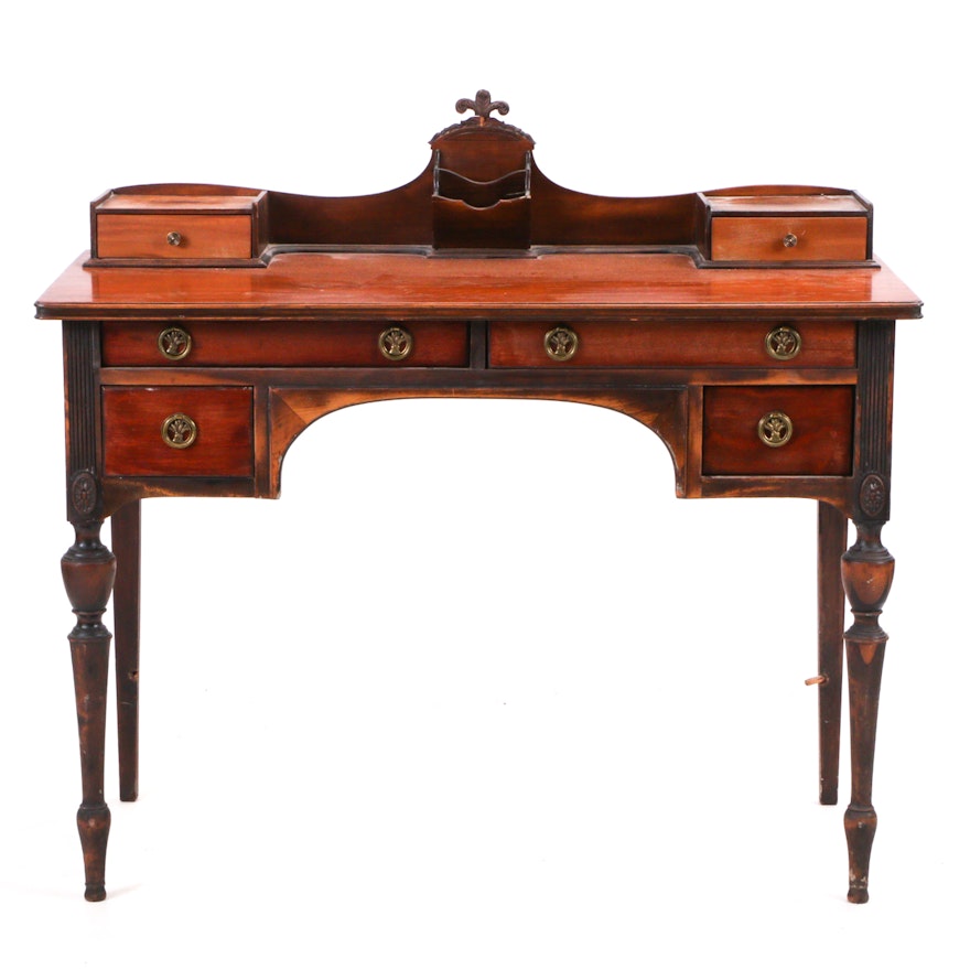 Federal Style Ladies Desk