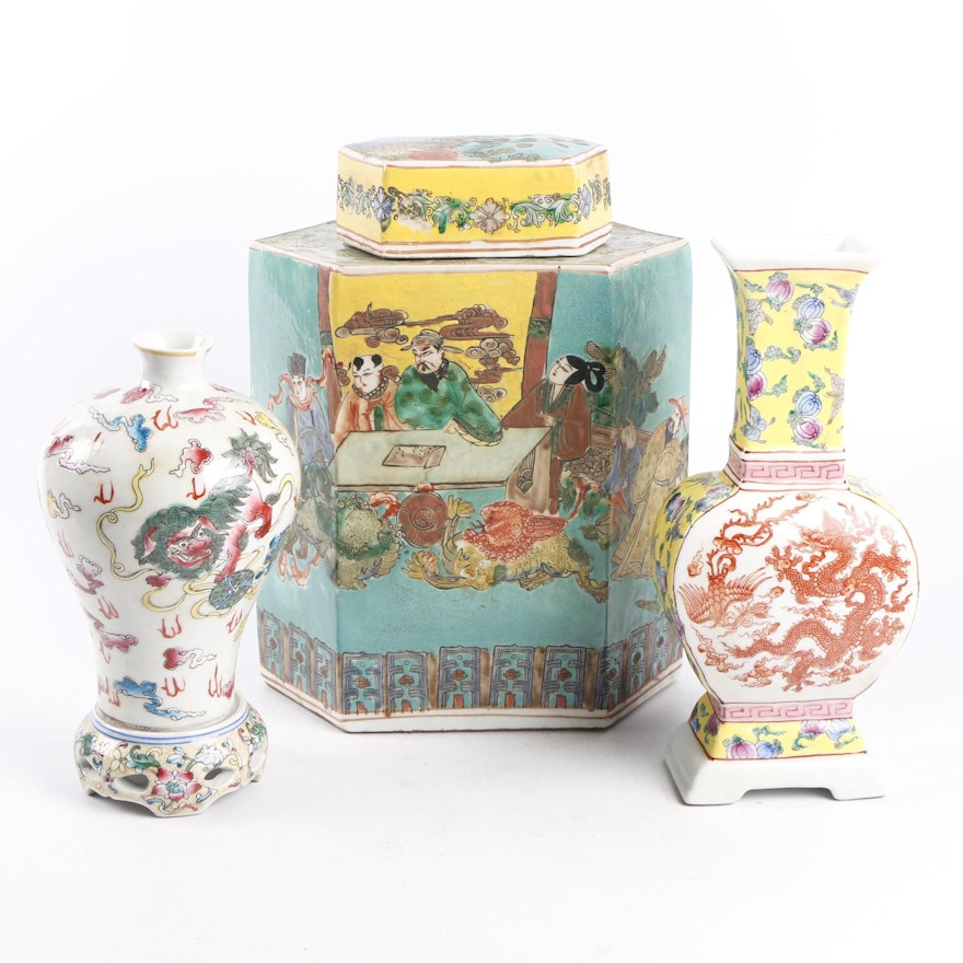 Chinese Decorative Porcelain Vases and Jar