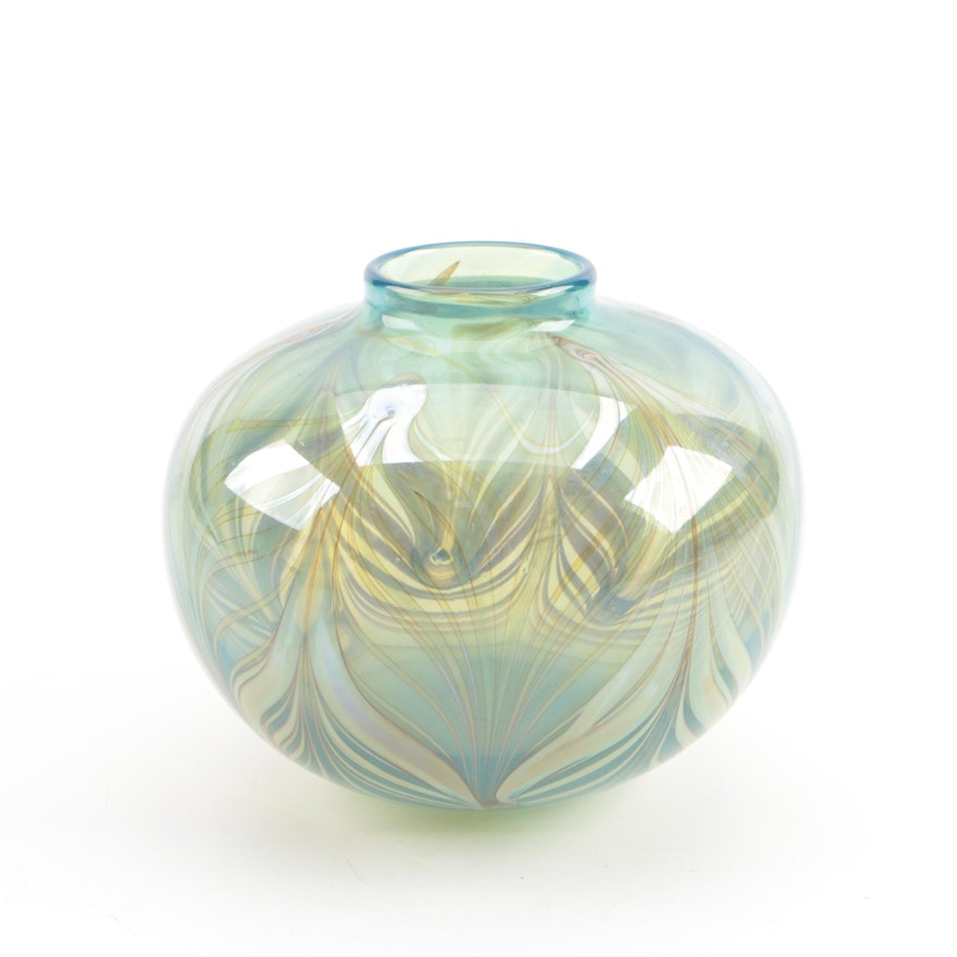 1977 Dick Huss Art Glass Vase