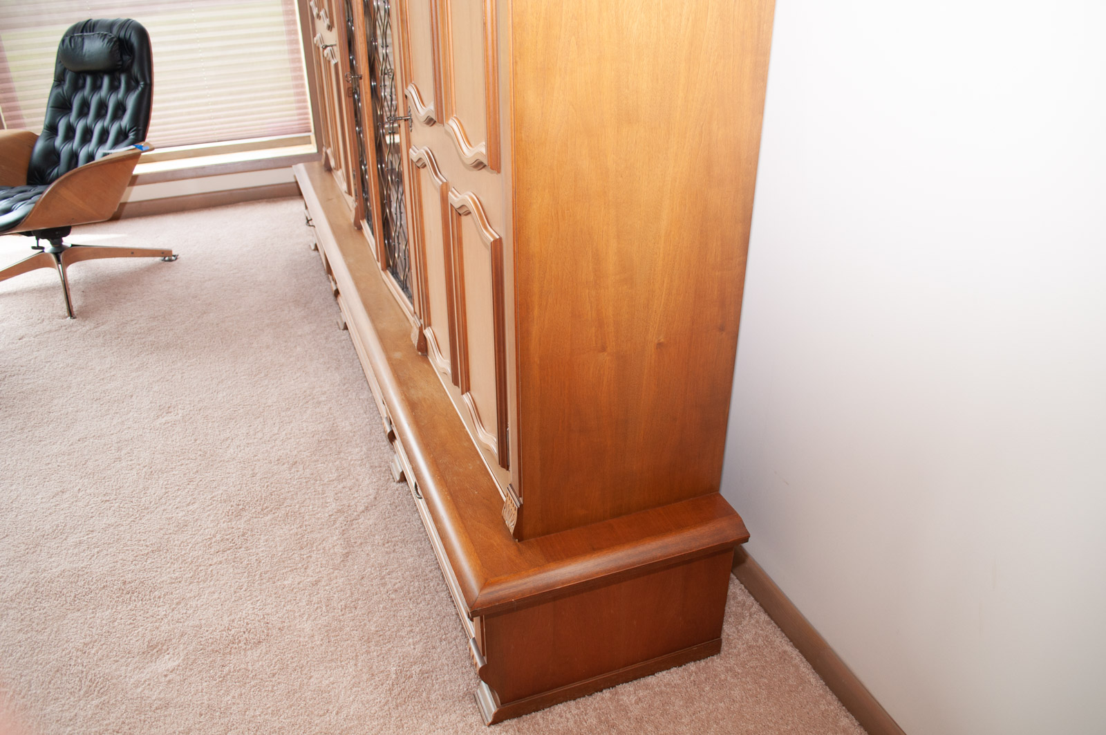 German Schrank Cabinet