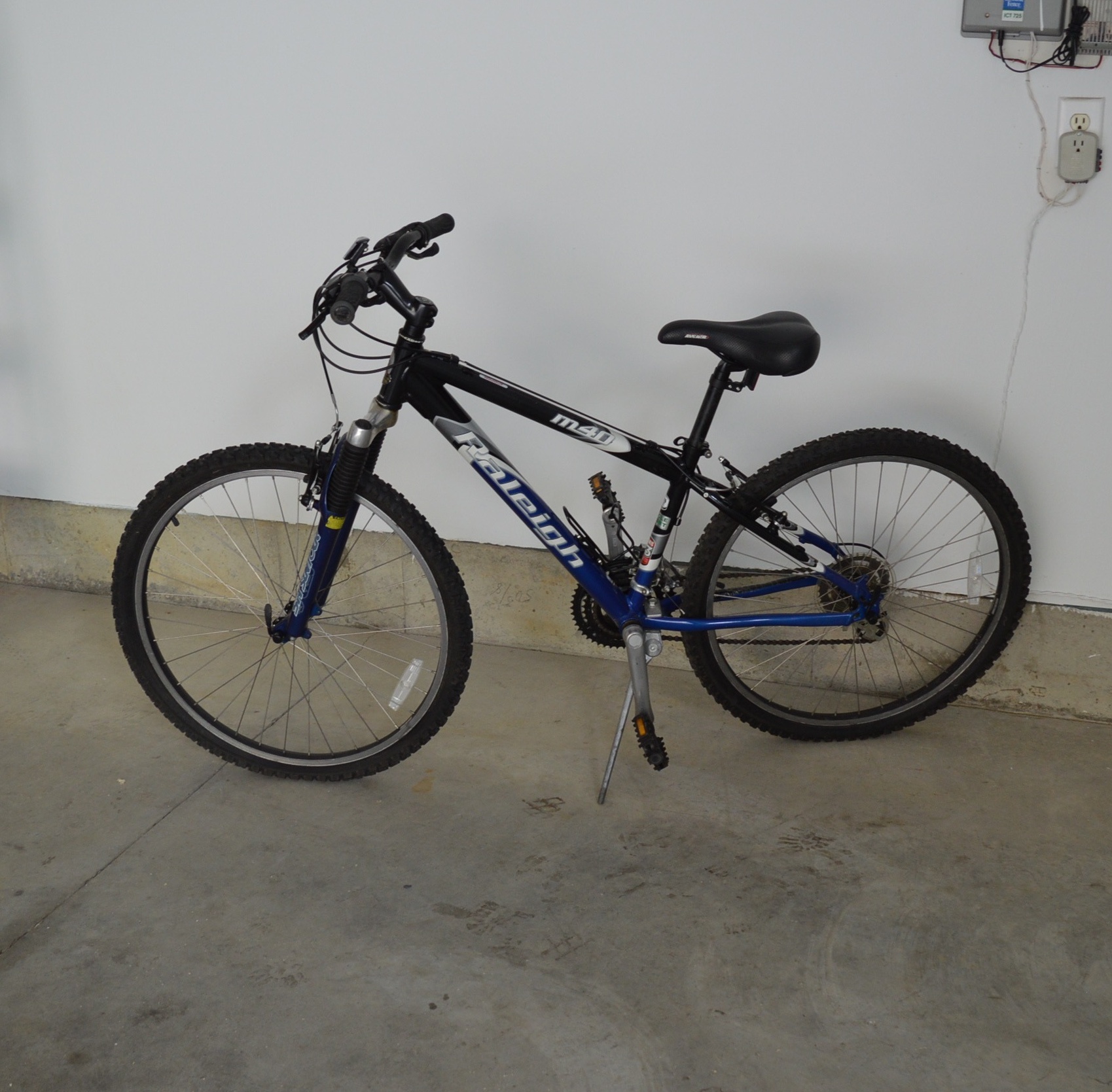 Raleigh M40 Mountain Bike