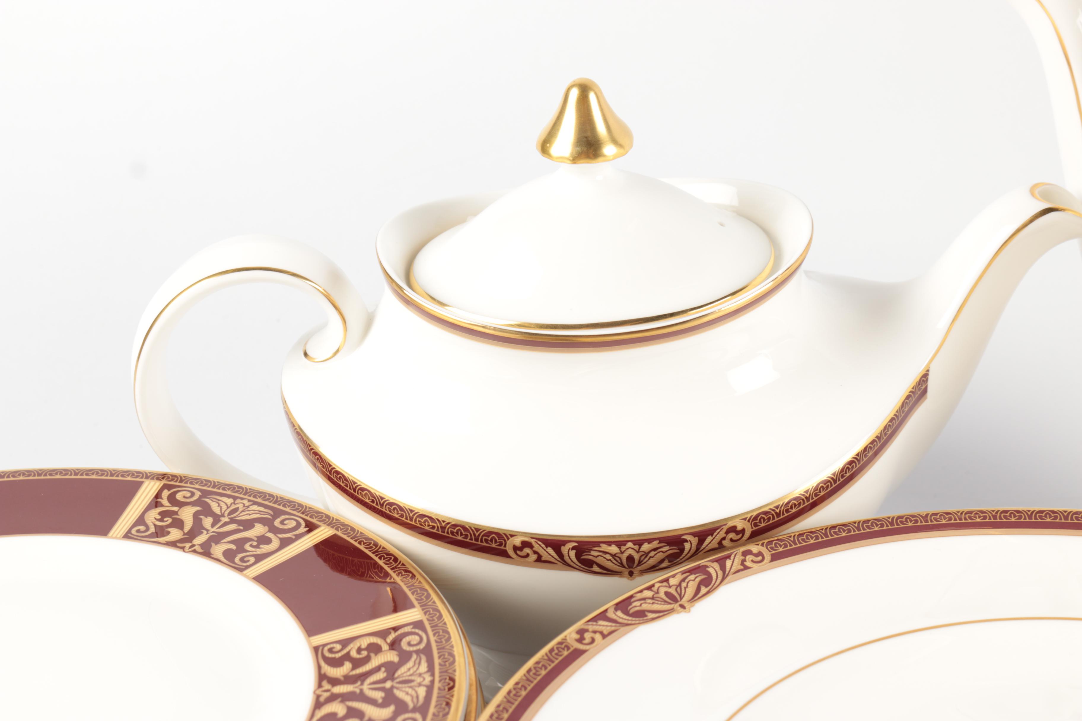 1996 Royal Doulton "Tennyson" Bone China Dinnerware