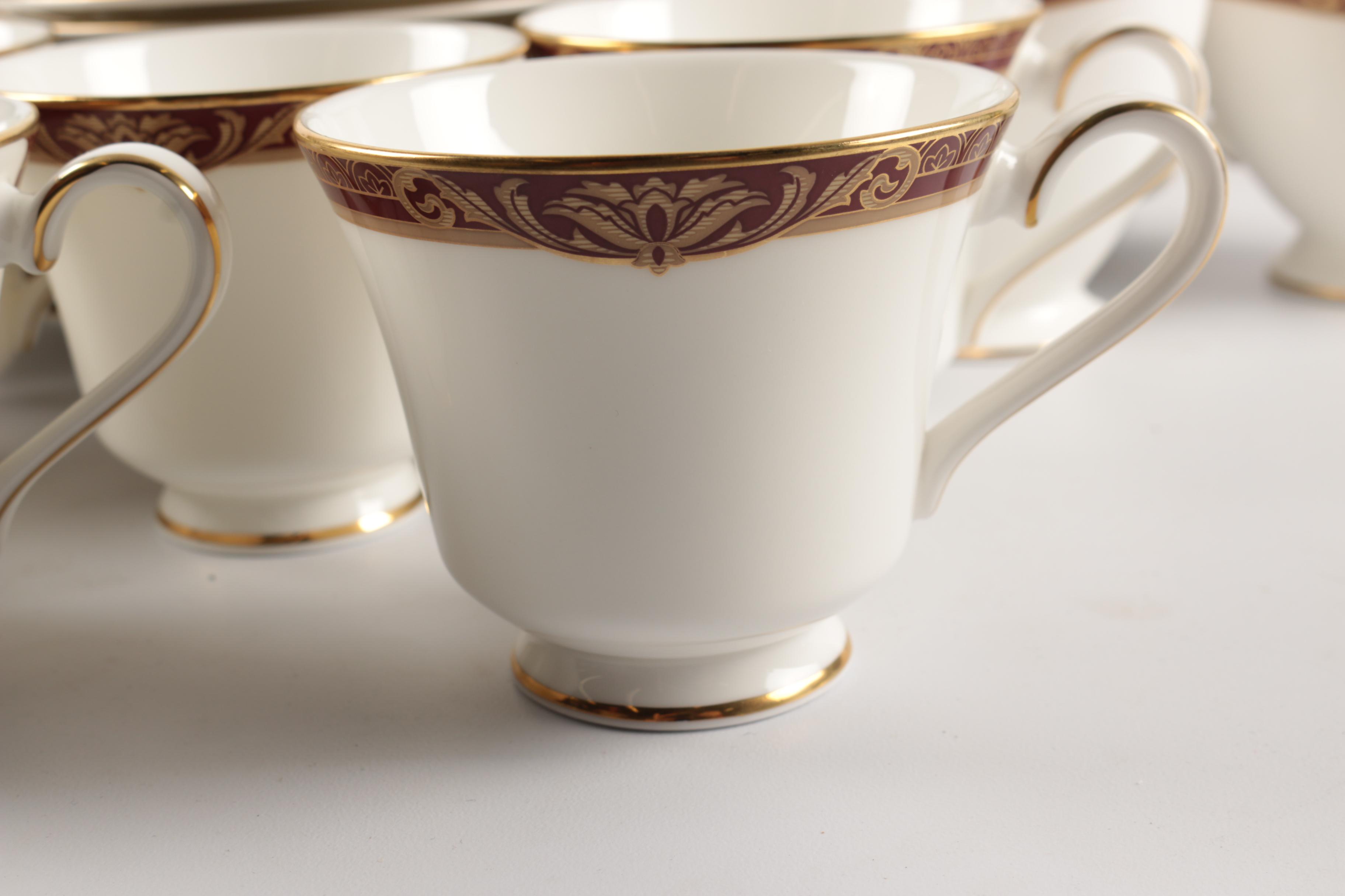 1996 Royal Doulton "Tennyson" Bone China Dinnerware