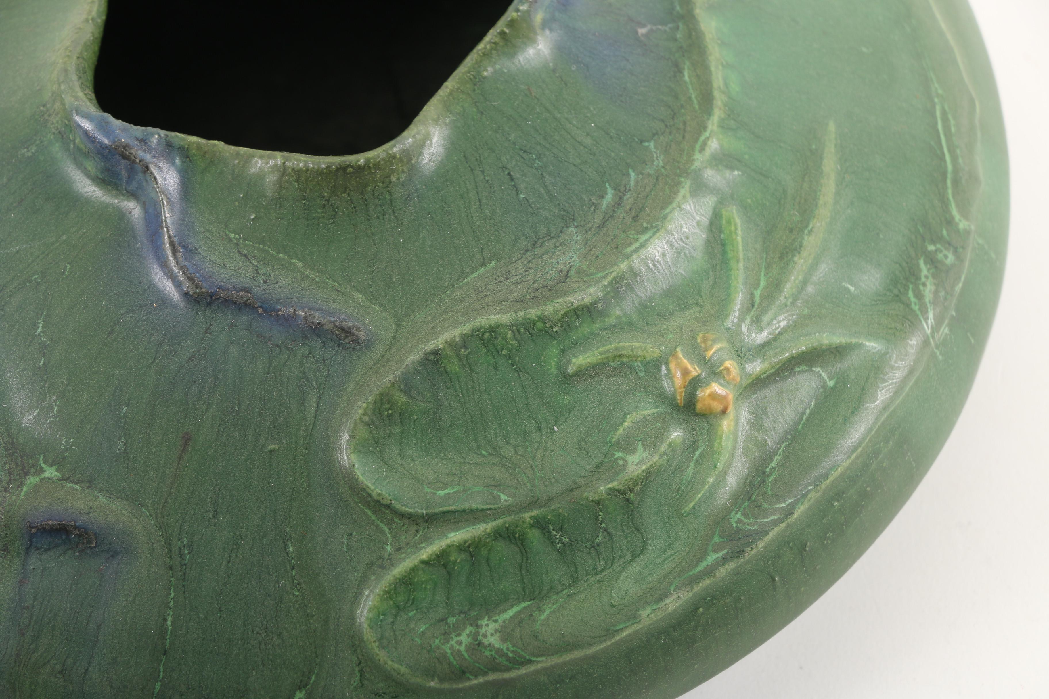 Signed Laura Klein Ephraim Pottery Lily Pad Vase