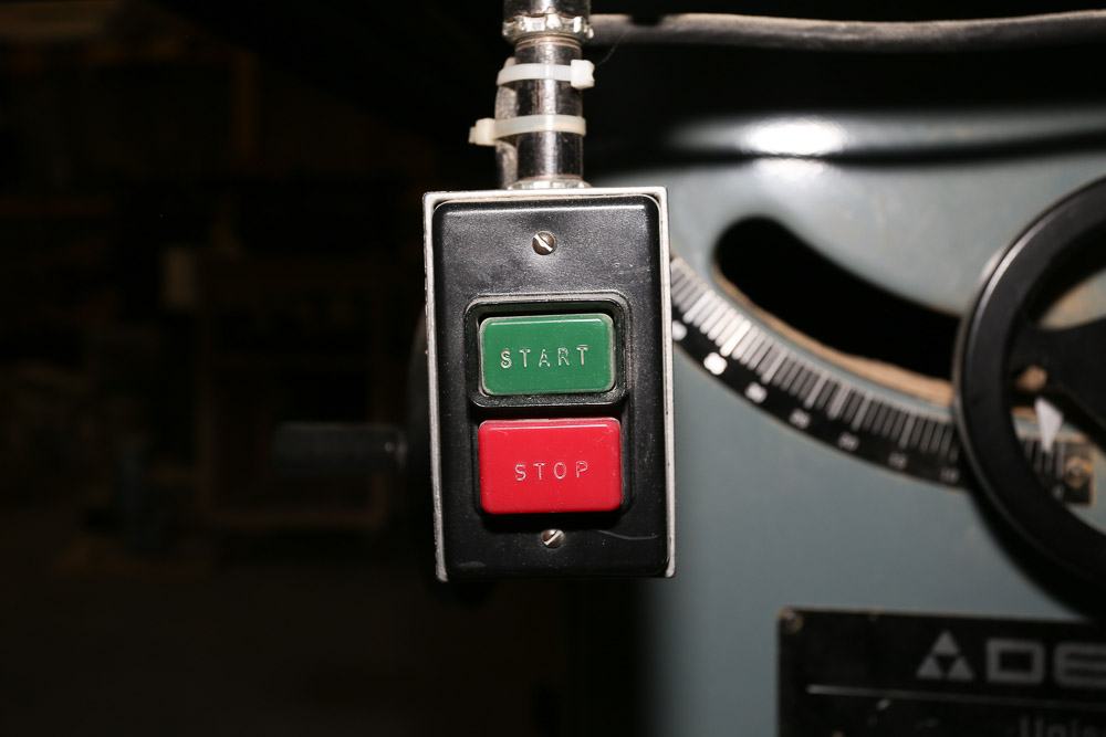 Delta Unisaw 10" Tilting Arbor Table Saw with Saw Blades and Accessories