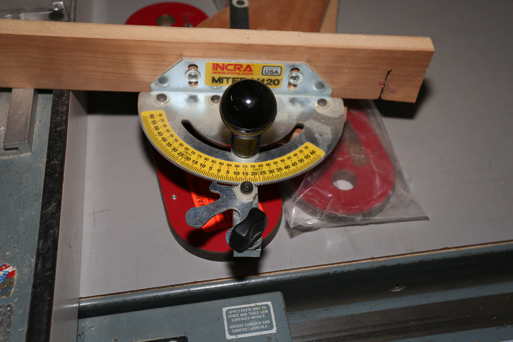 Delta Unisaw 10" Tilting Arbor Table Saw with Saw Blades and Accessories