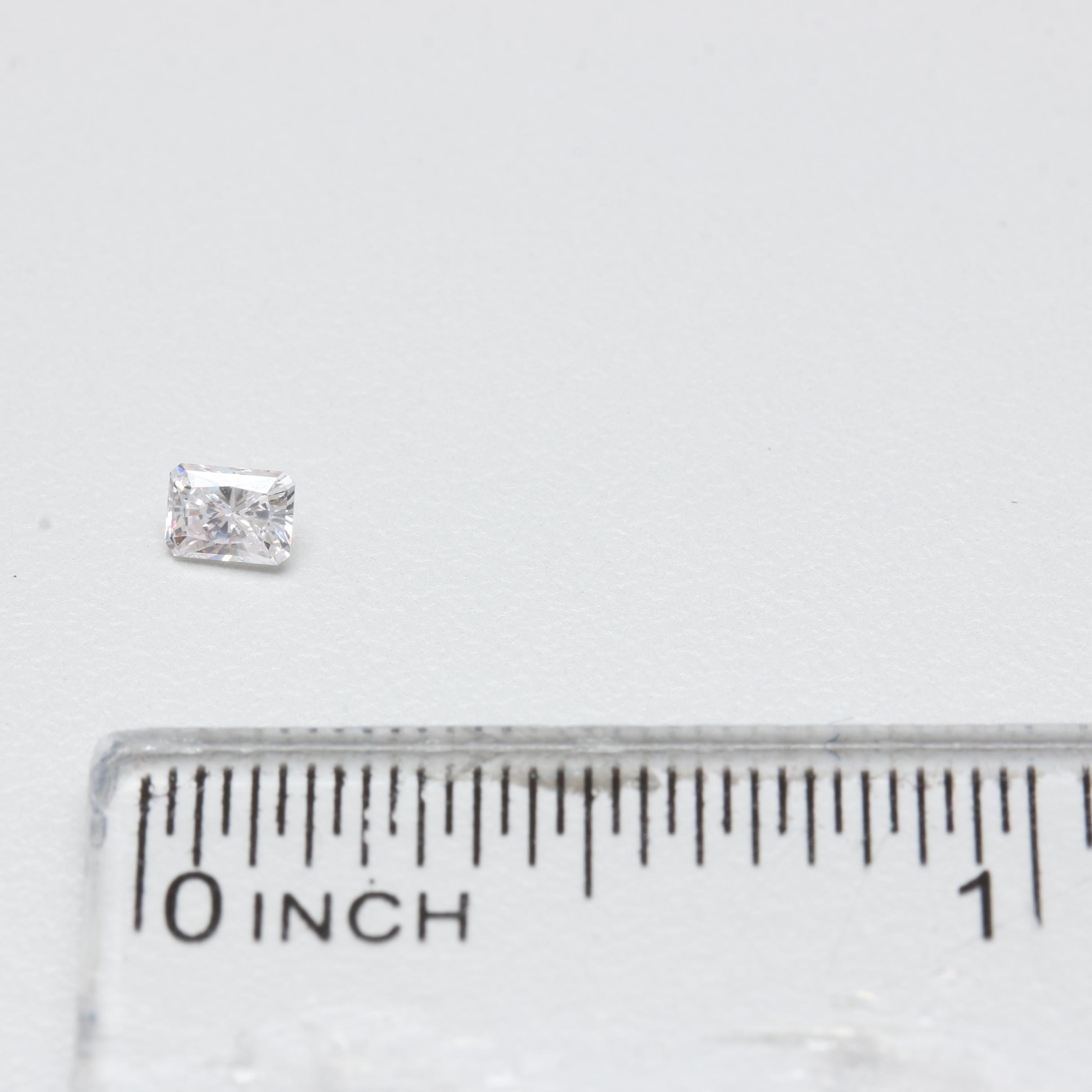 Loose 0.19 CT Faint Pink Diamond with GIA Diamond Report