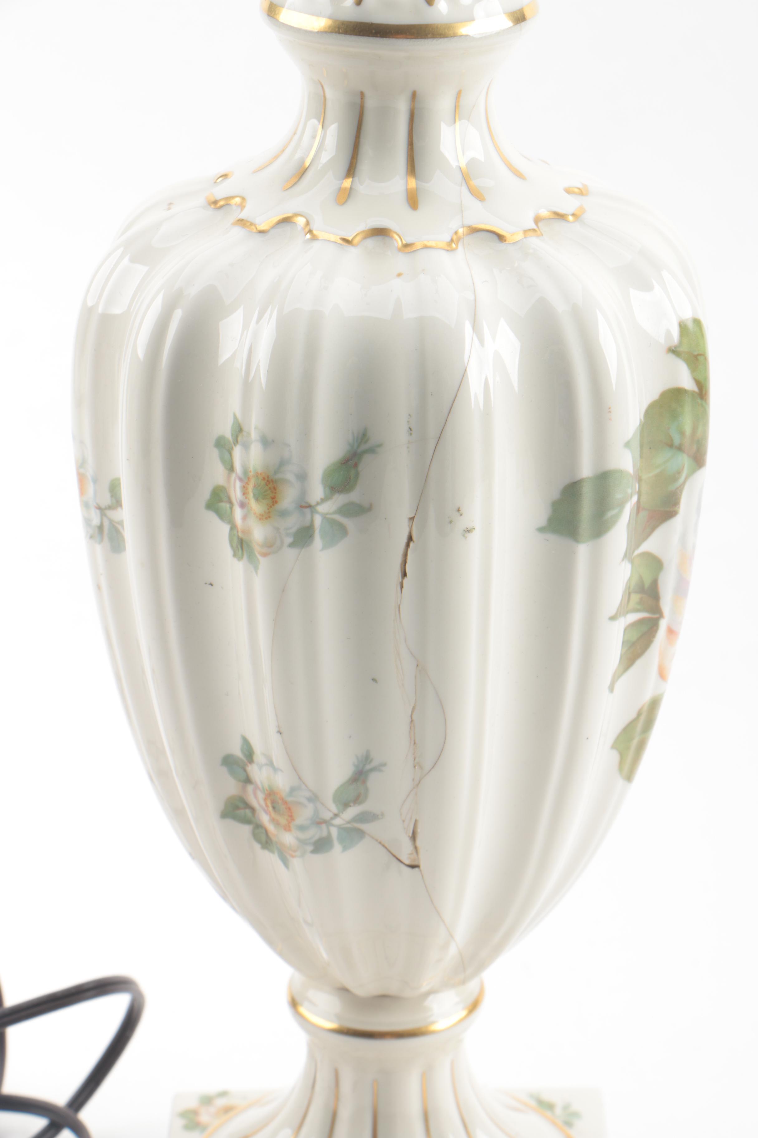 Magnolia Themed Ceramic Urn Shaped Table Lamp with Gilt Trim