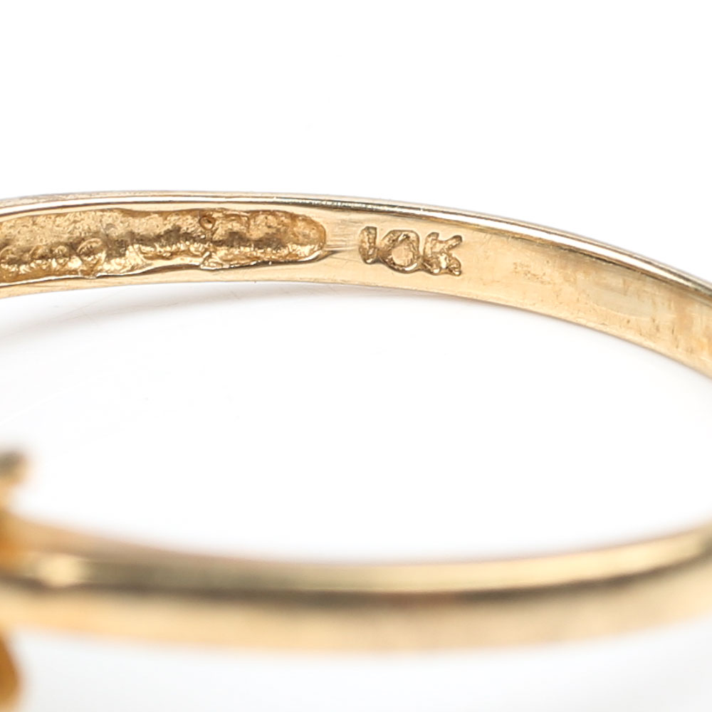 10K Yellow Gold Emerald Flower Ring