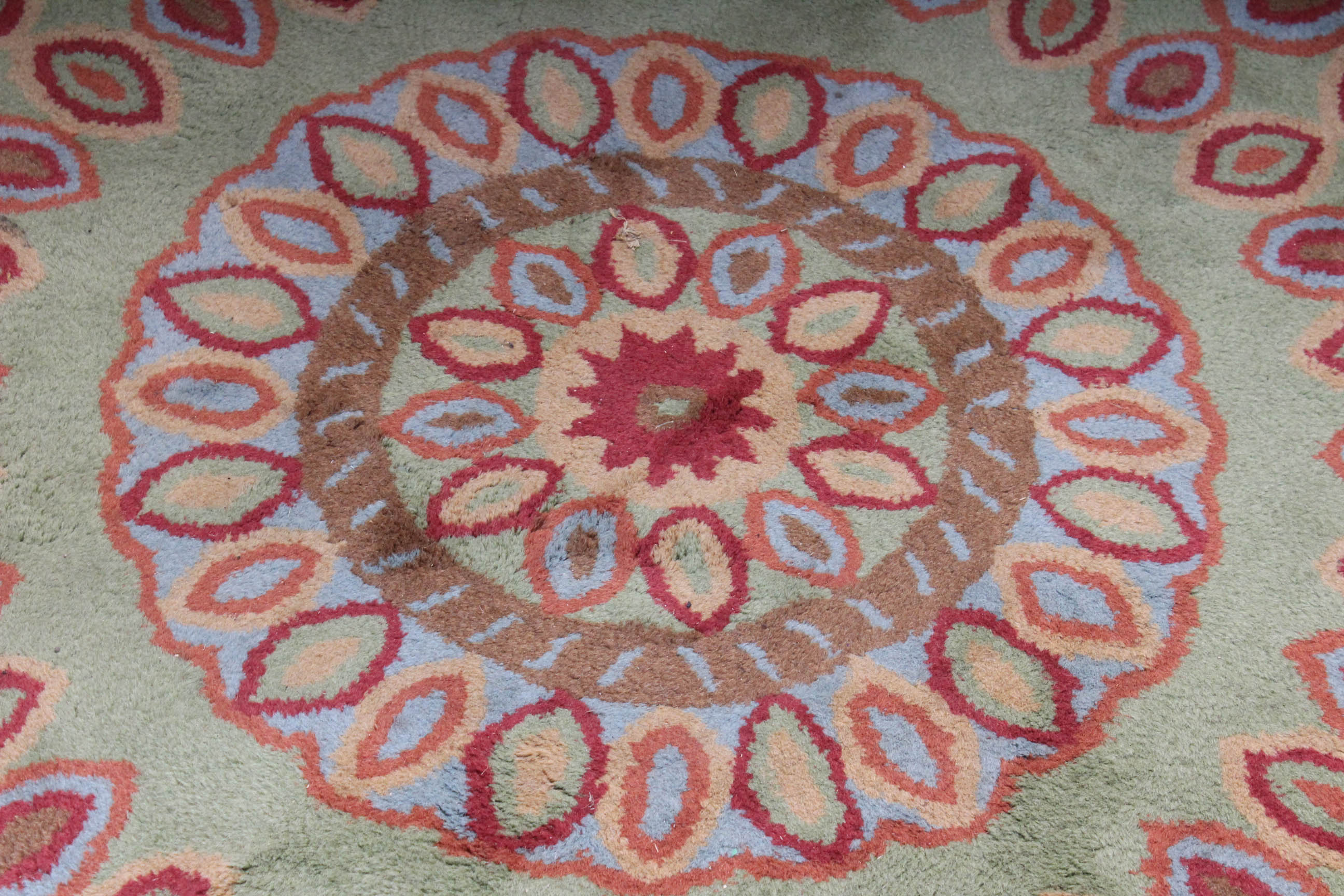 Tufted Indian Round Area Rug