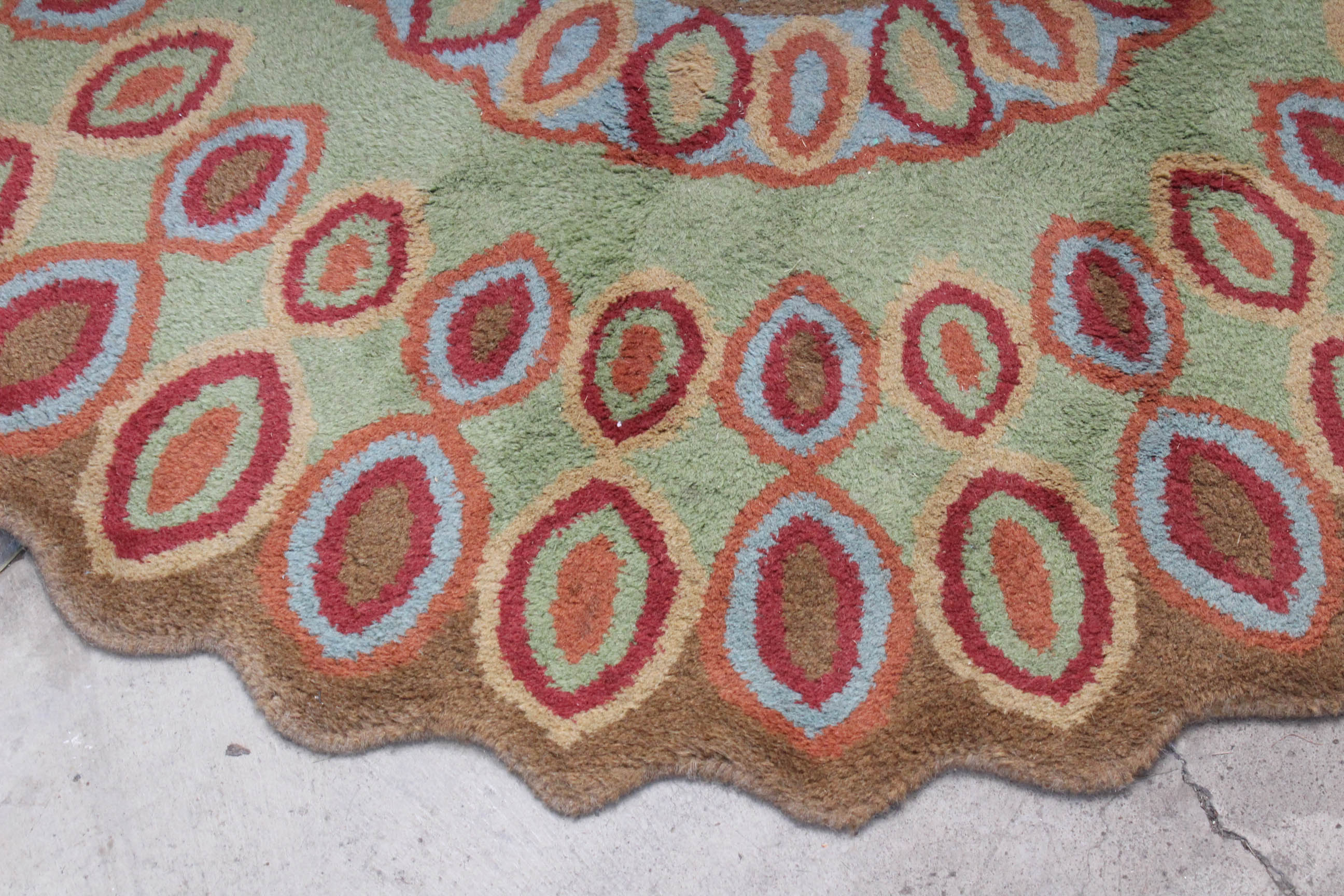 Tufted Indian Round Area Rug