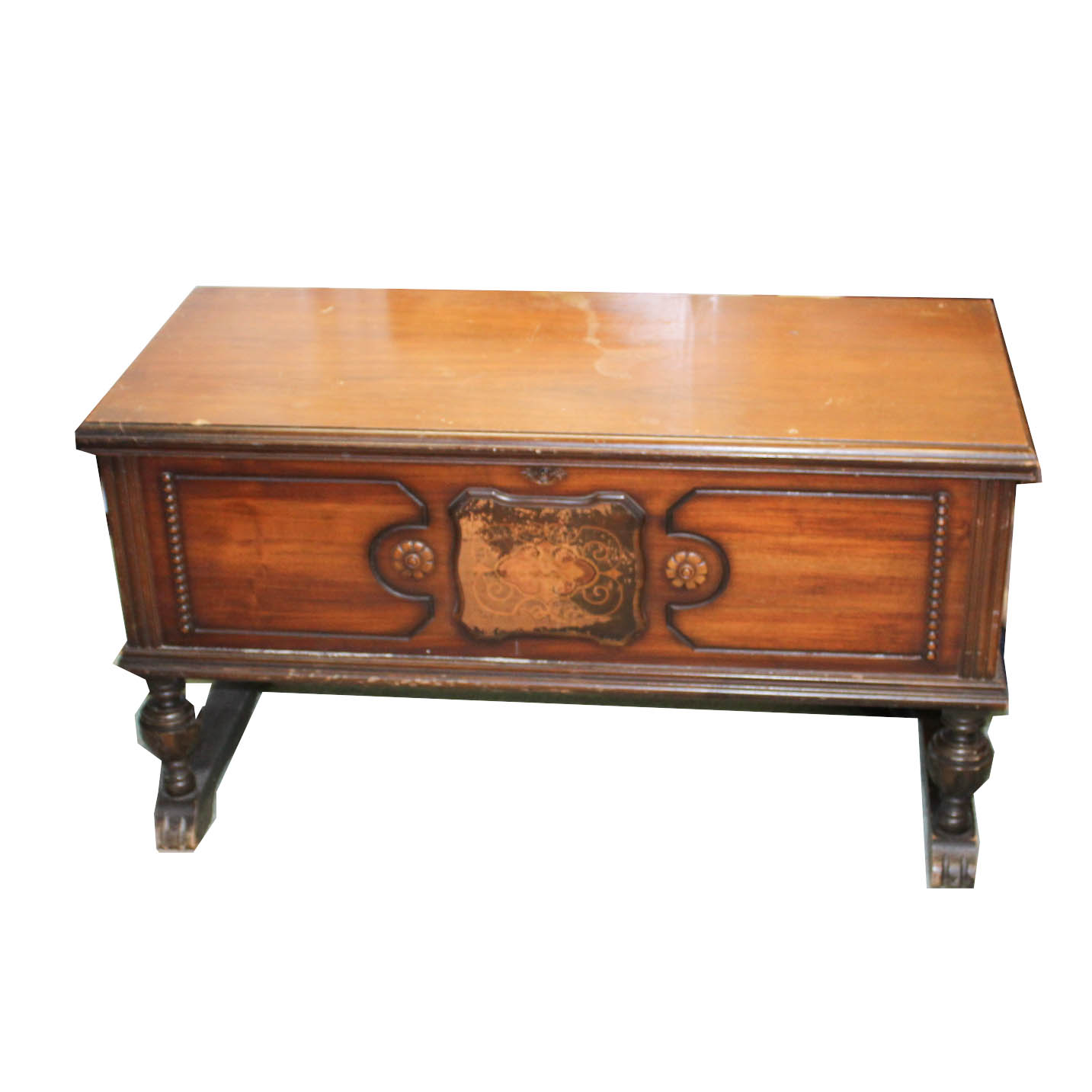 Vintage Lane Cedar Blanket Chest