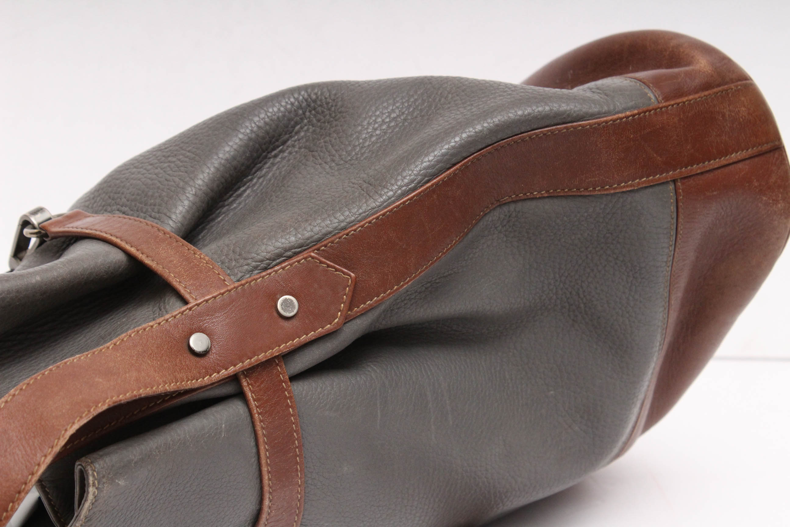 Vintage Gucci Pebble Leather Bucket Bag Trimmed in Chestnut Brown Leather