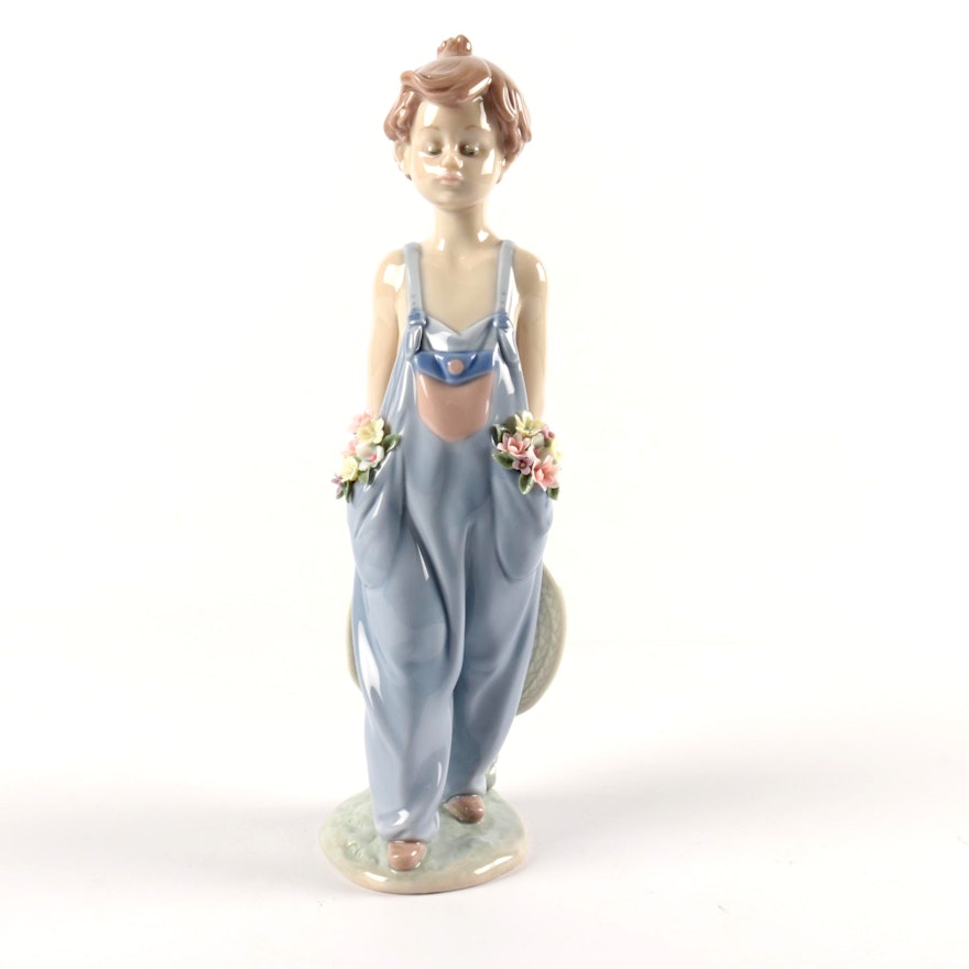 Lladró "Pocket Full of Wishes" Porcelain Figurine