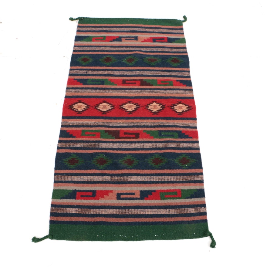 Handwoven Mexican Style Wool Blend Accent Rug