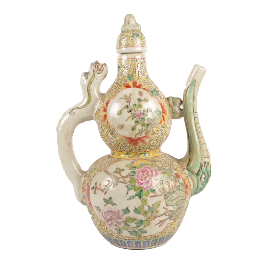 Chinese Hand-Painted Double Gourd Decorative Porcelain Teapot