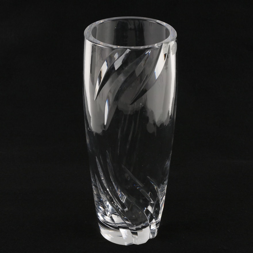 Crystal Flower Vase with Wave Design