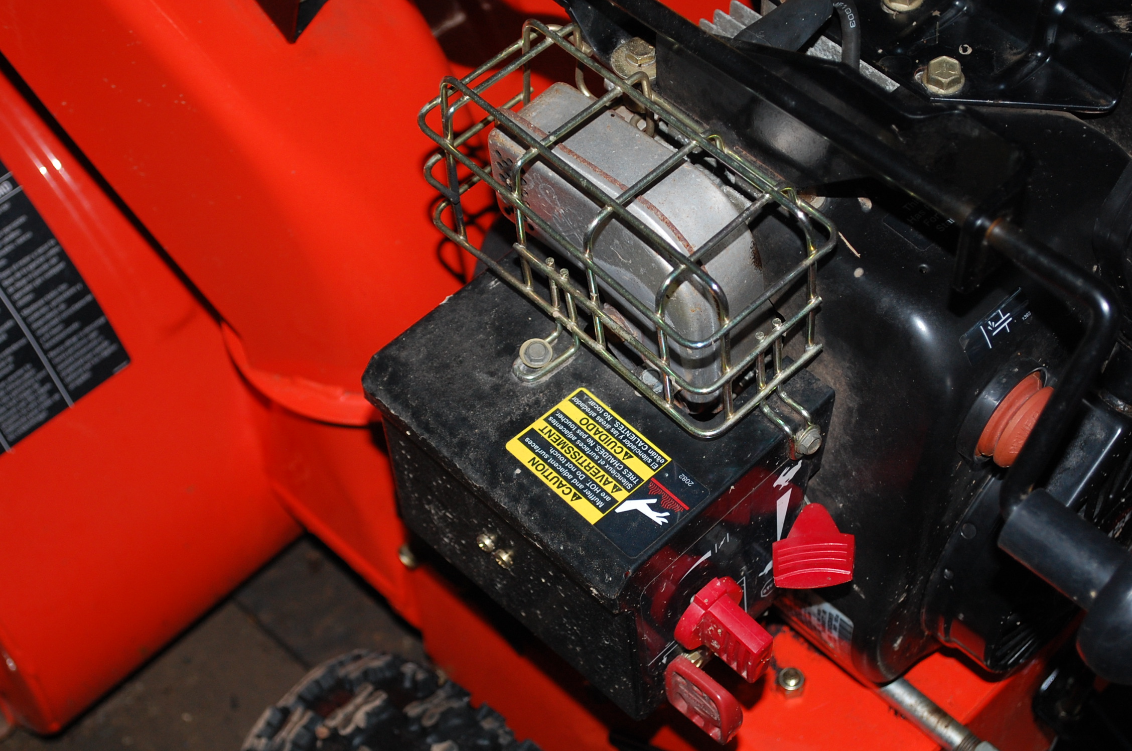 Ariens Sno-Thro 524 Snow Blower