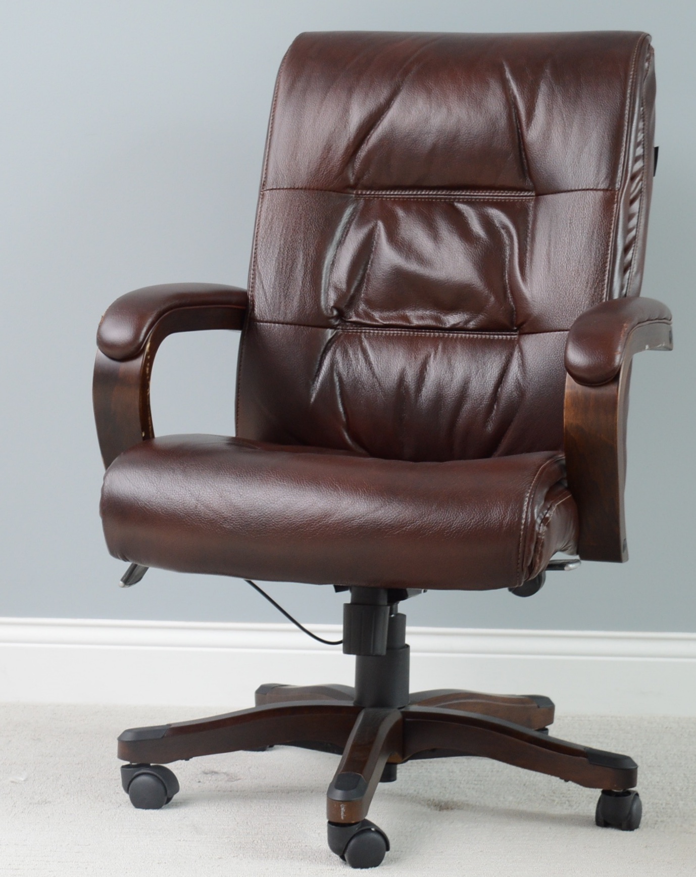 Broyhill Leather Adjustable Executive Chair