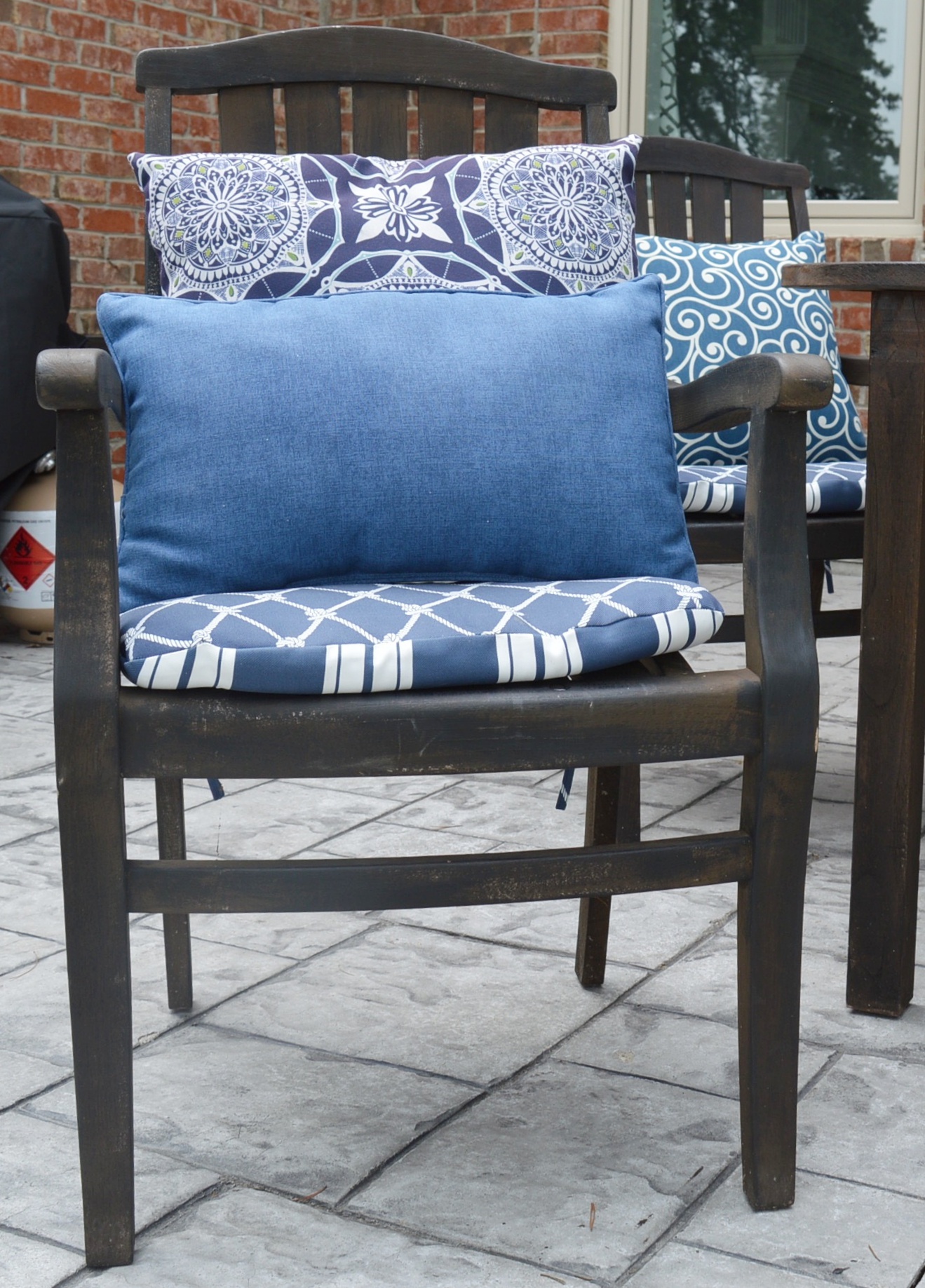 Smith & Hawken Teak Wood Patio Dining Set with Cushions