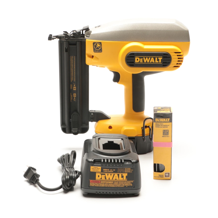 2105 DeWalt DC608 Cordless 2" 18 Gauge Brad Nailer with Case