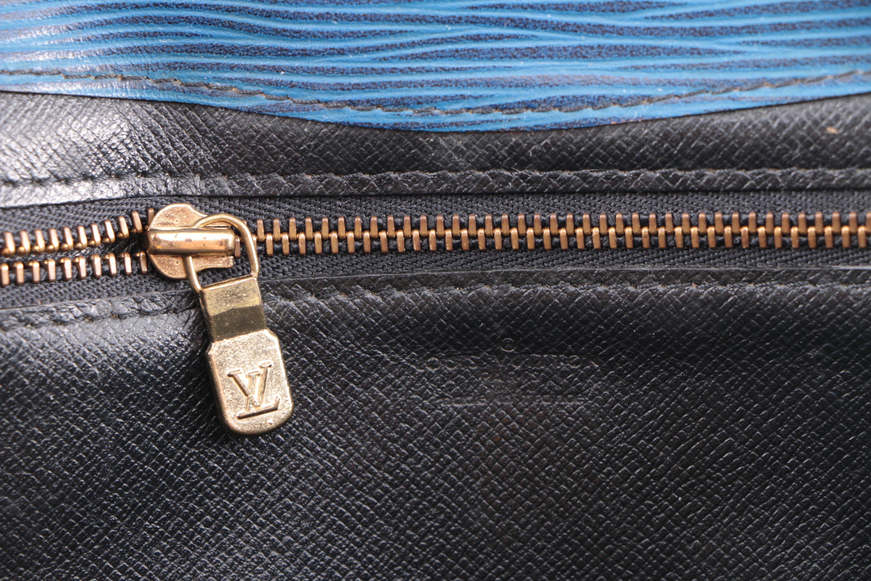 1986 Louis Vuitton of Paris Blue Epi Leather Clutch