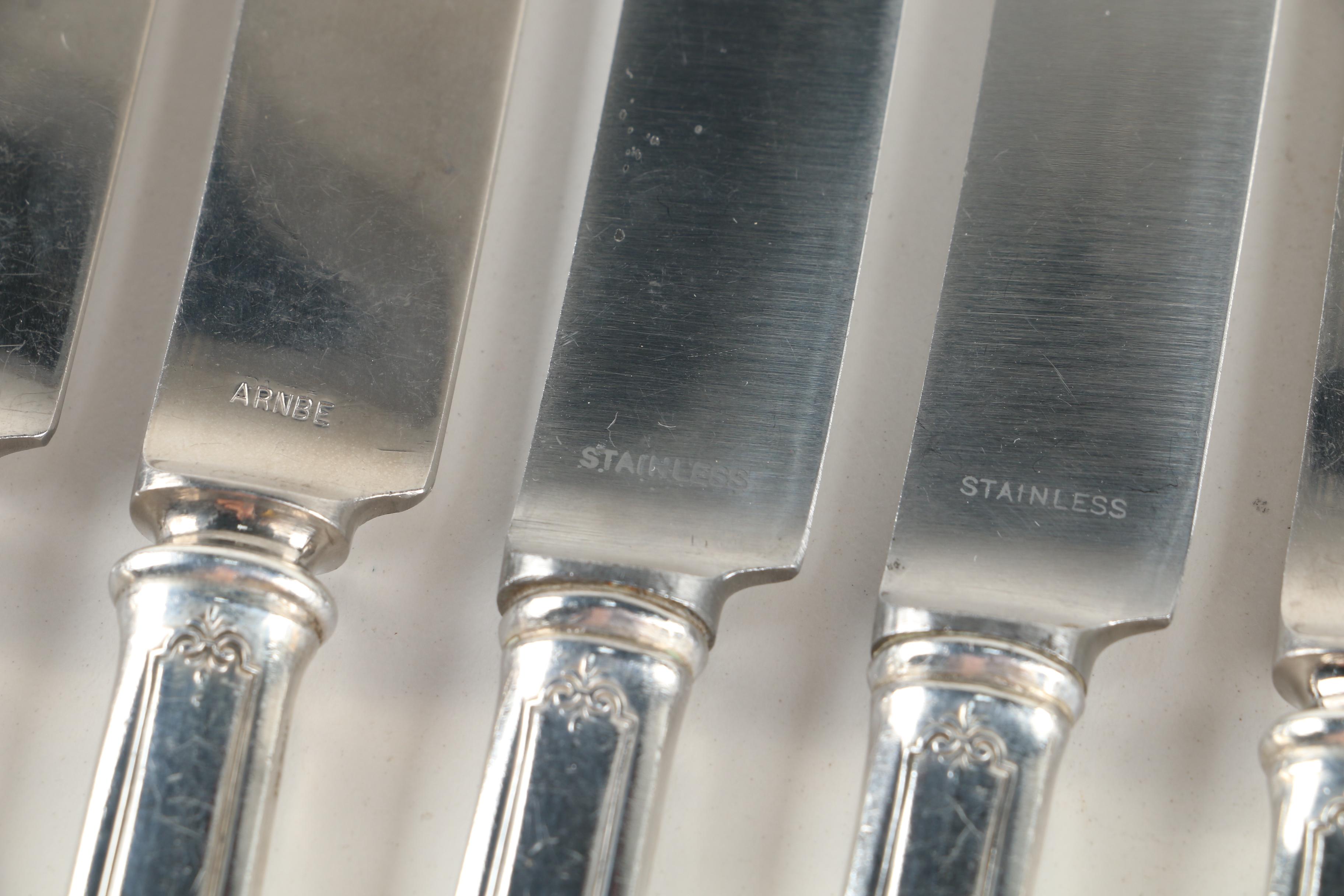 Reed & Barton "St. George" Sterling Handled Dinner Knife Set