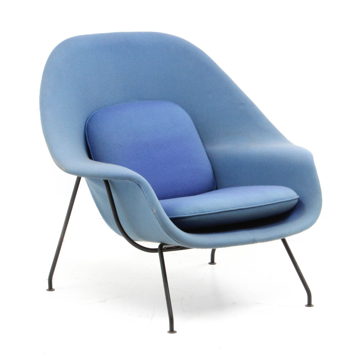 Eero Saarinen "Womb Chair" for Knoll