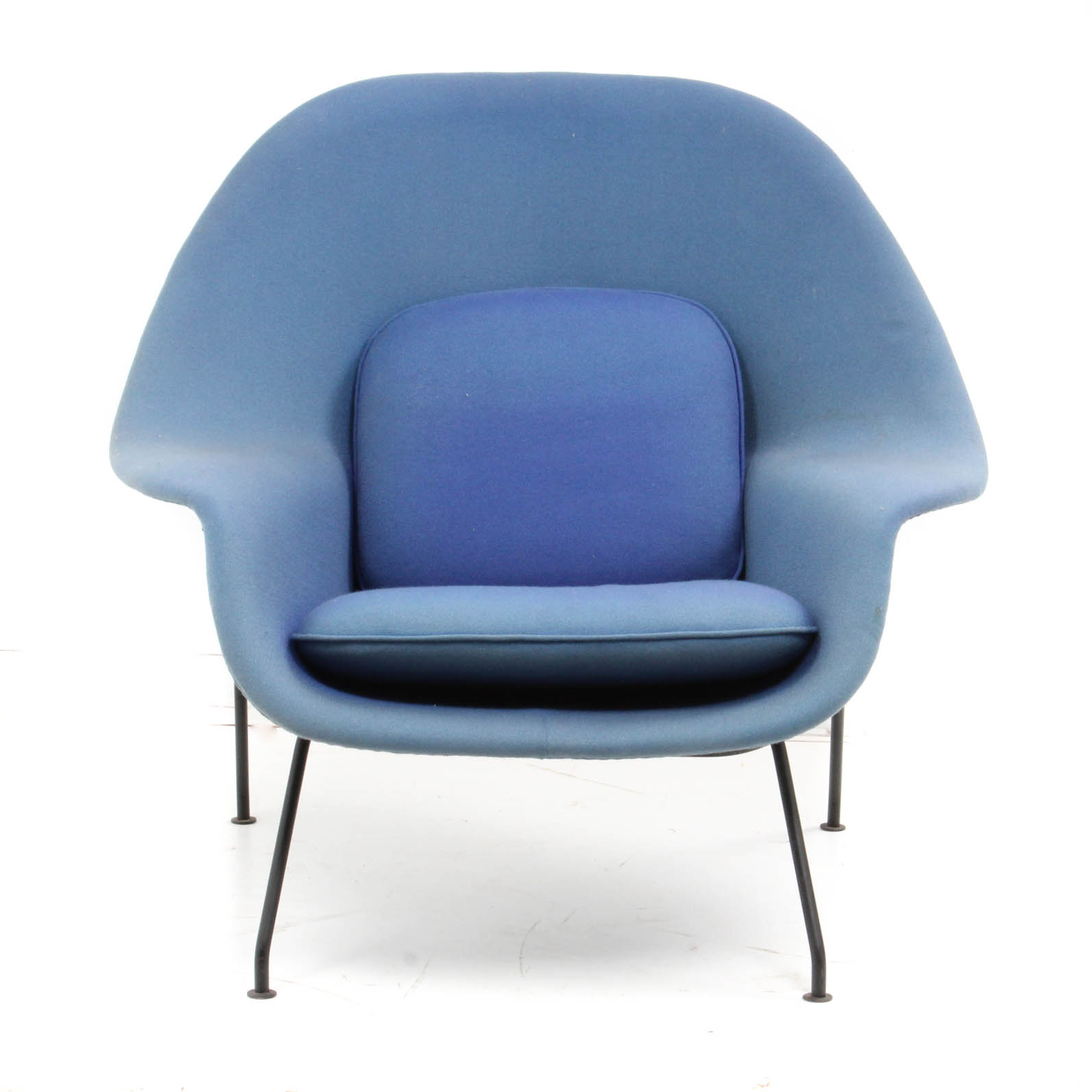 Eero Saarinen "Womb Chair" for Knoll